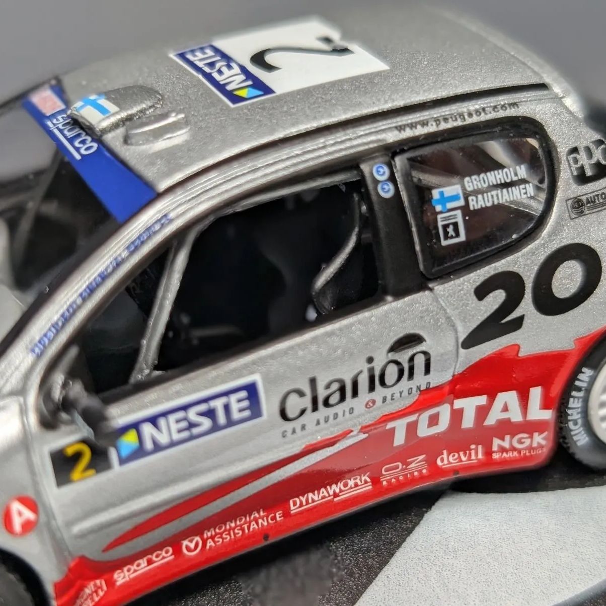 1/43 プジョー 206 WRC ラリーフィンランド 2002年 デアゴスティーニ