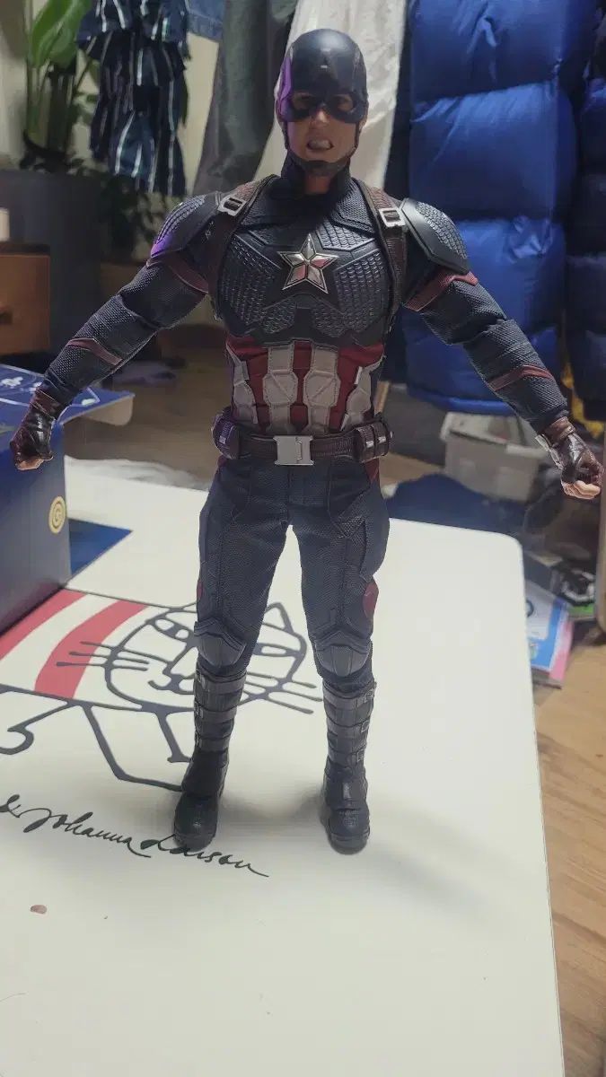 ホットトイズ アベンジャーズ エンドゲーム キャプテン・アメリカ
