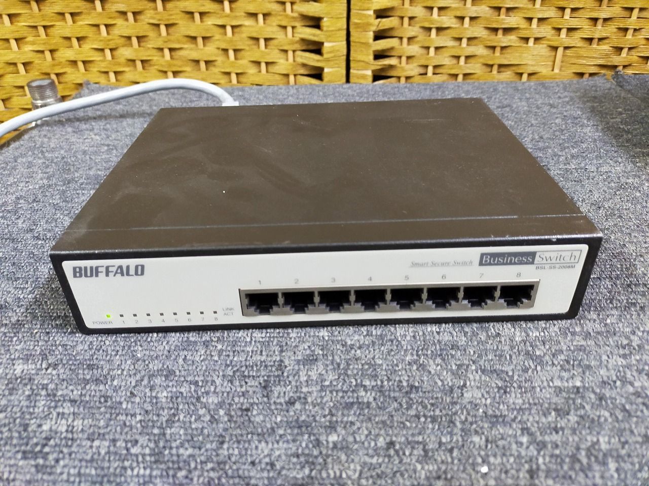 BUFFALO 8ポート スイッチングハブ BSL-SS-2008MR ジャンク - メルカリ