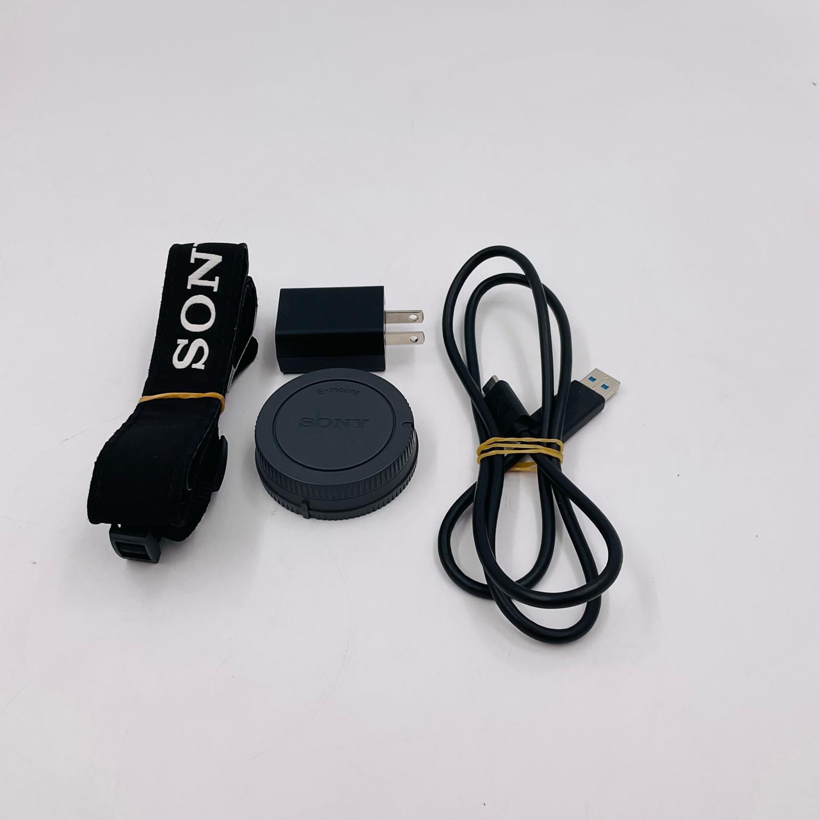 全額返金保証】【最速発送】Sony デジタル一眼 α7C ボディ シルバー 美