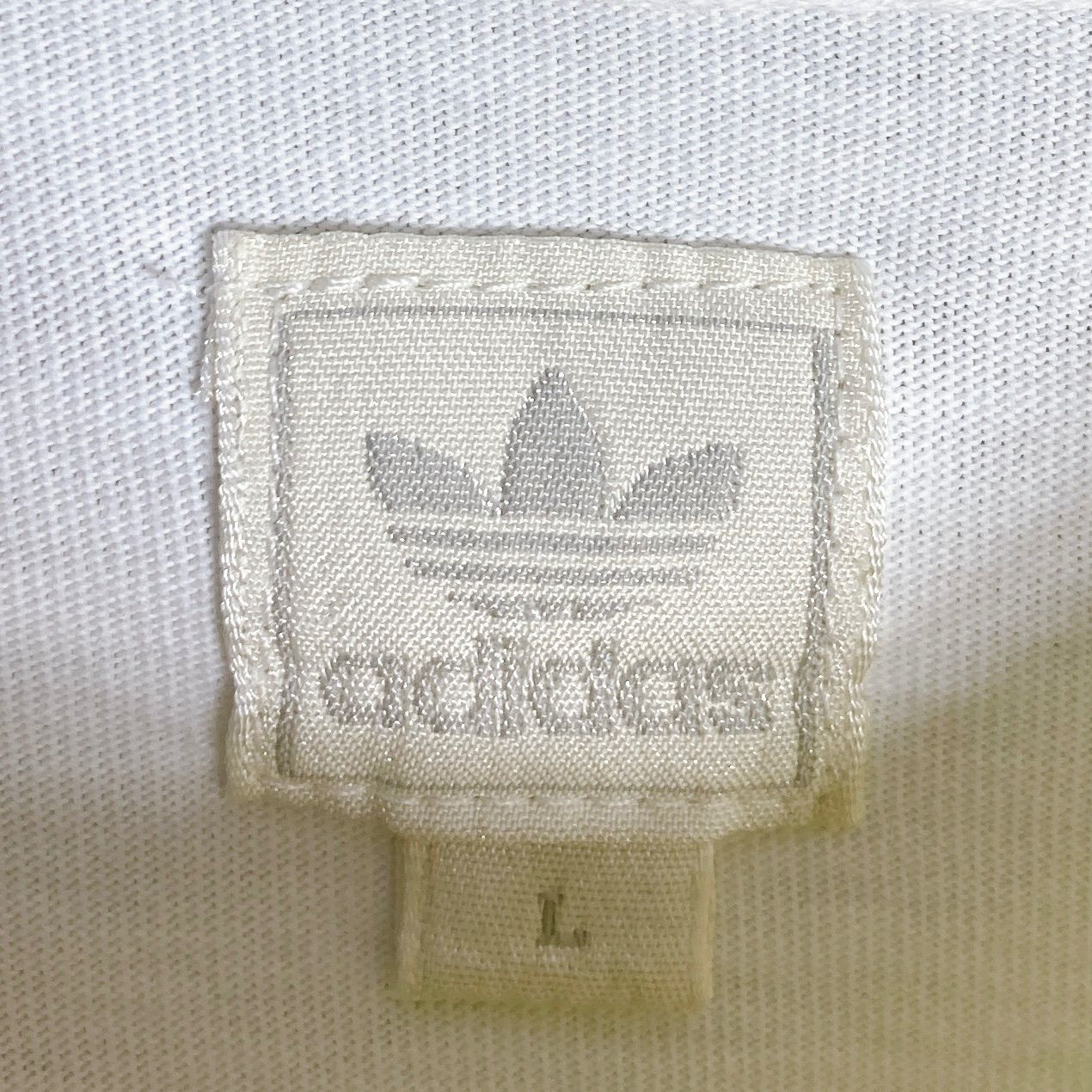 【お宝古着】00s Vintage 古着 国旗タグ OLD adidas 葛飾北斎 浮世絵 アート 半袖Tシャツ #1701 【お宝古着】00s Vintage 古着 国旗タグ OLD adidas 葛飾北斎 浮世絵 アート 半袖Tシャツ #1701