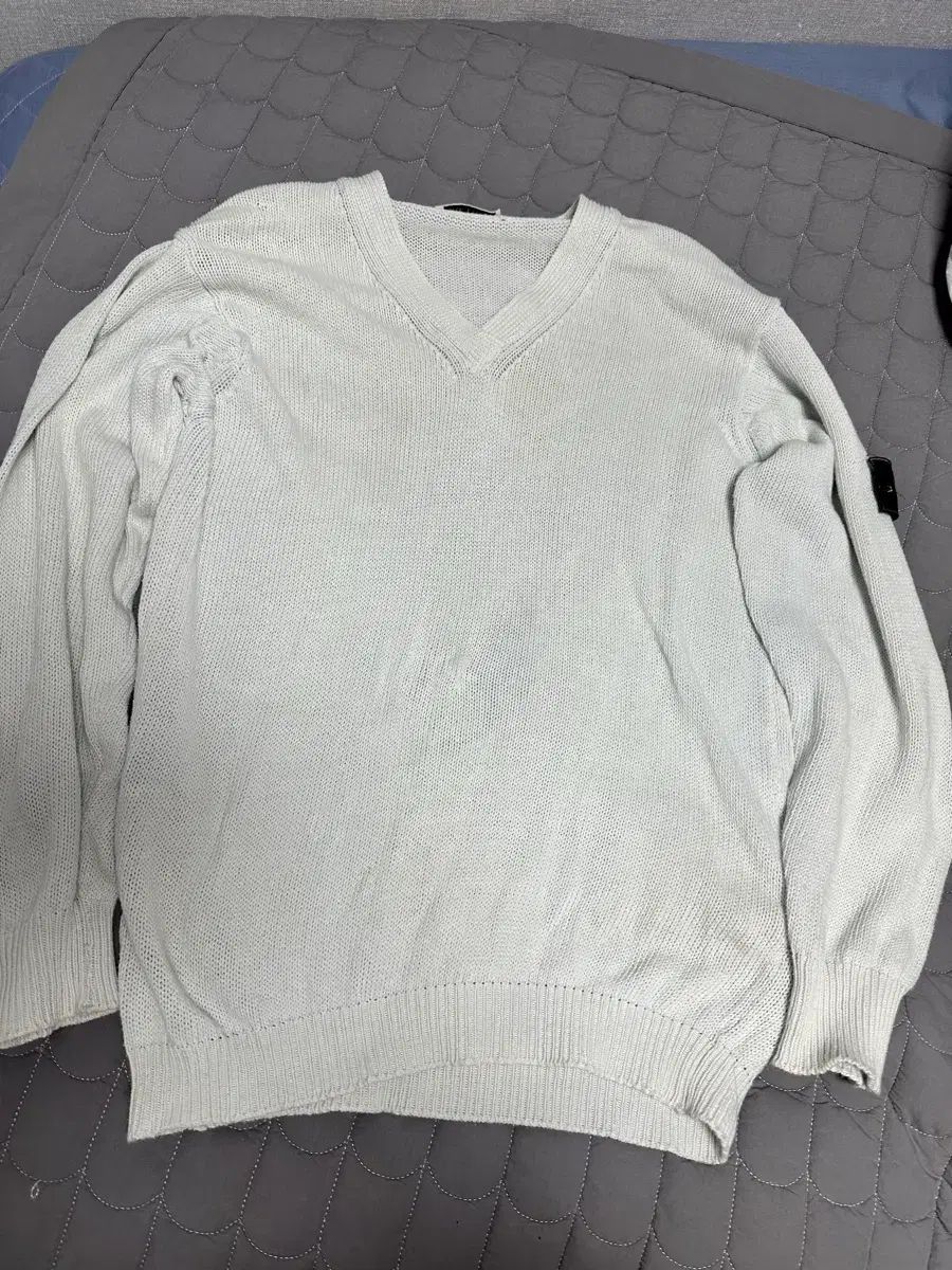 80s stone island ストーンアイランド Vネックニット-取り寄せた本物の商品