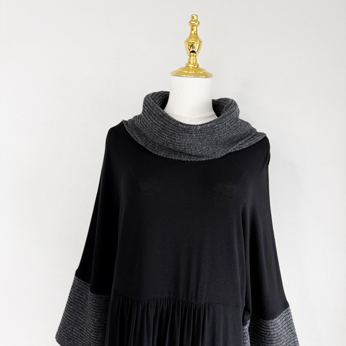 美品】ヴィヴィアンタム 黒 ベルト付コートMサイズ クリーニング済 