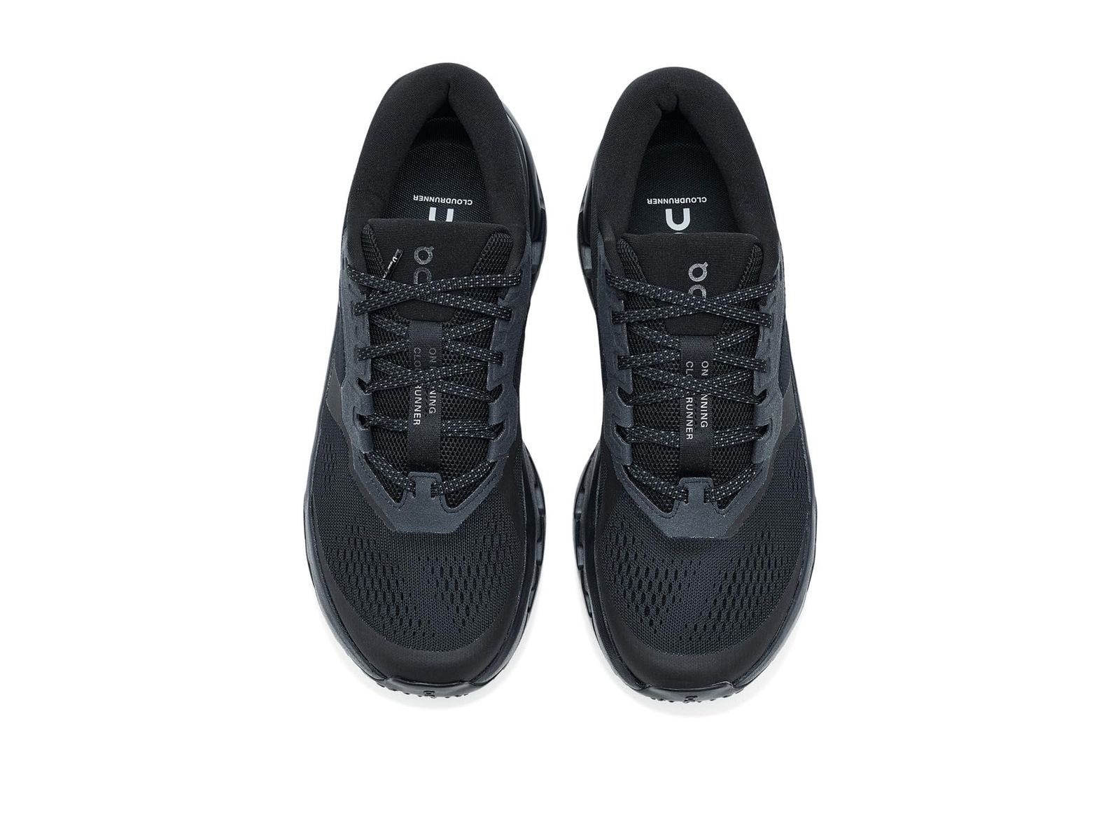 新着商品 [オン] Cloudrunner 3 メンズ ランニングシューズ Black | Black 28cm ブレない走り/安定感を追求/確かなホールド感