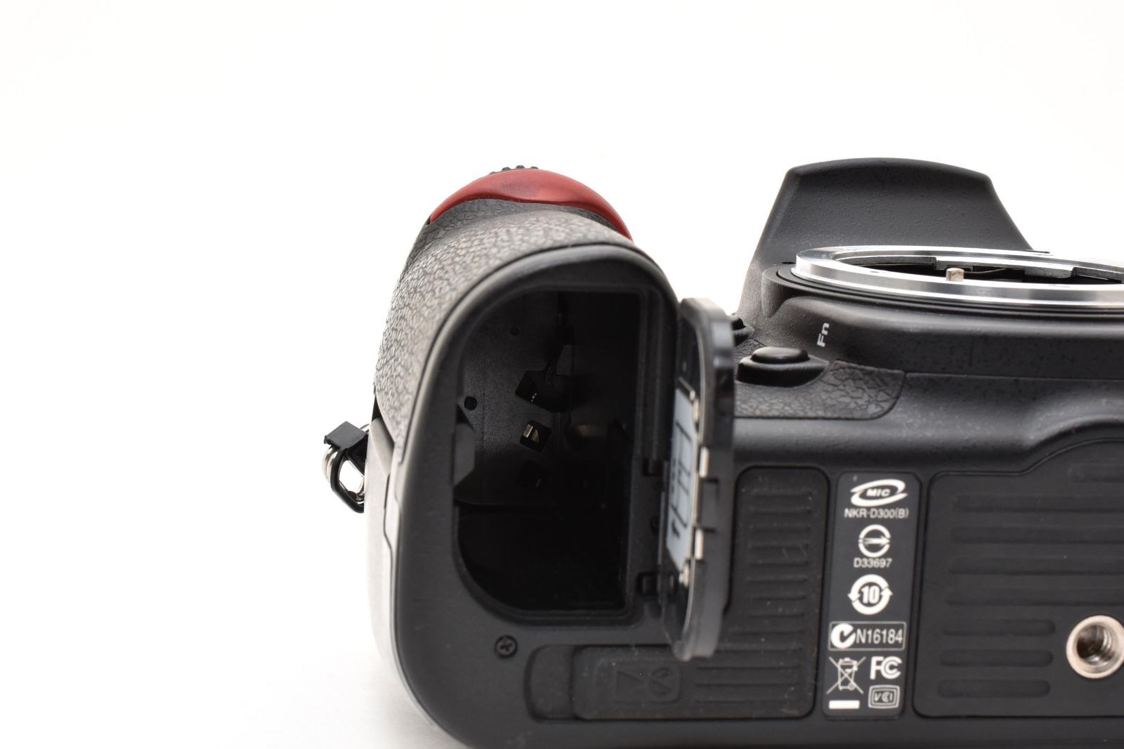 ★美品★Nikon ニコン D300 ボディ #18942 Amazon.com : Nikon D300 DX 12.3MP Digital SLR Camera (Body Only