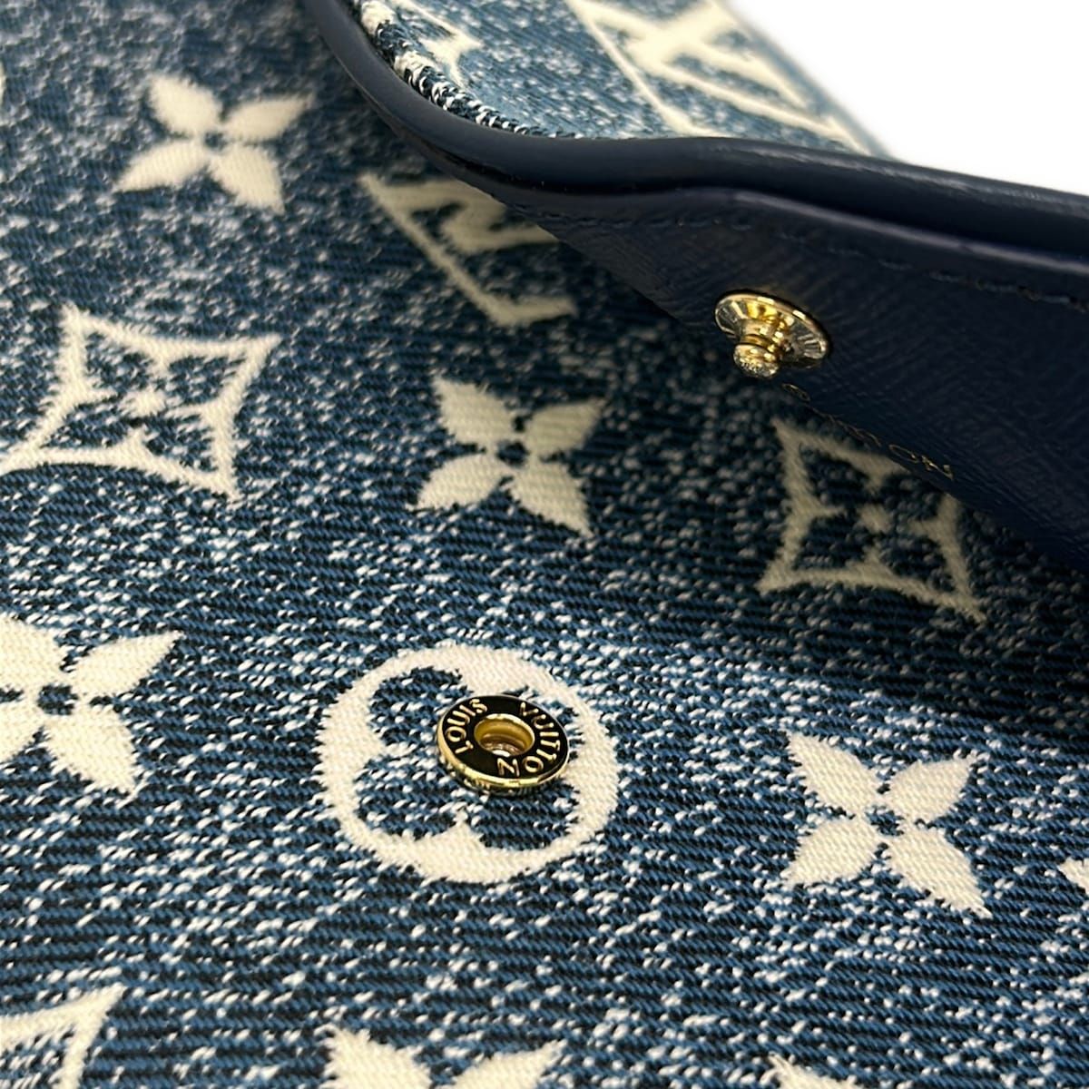 LOUIS VUITTON(ルイヴィトン) 長財布 モノグラム・ジャカードデニム美 