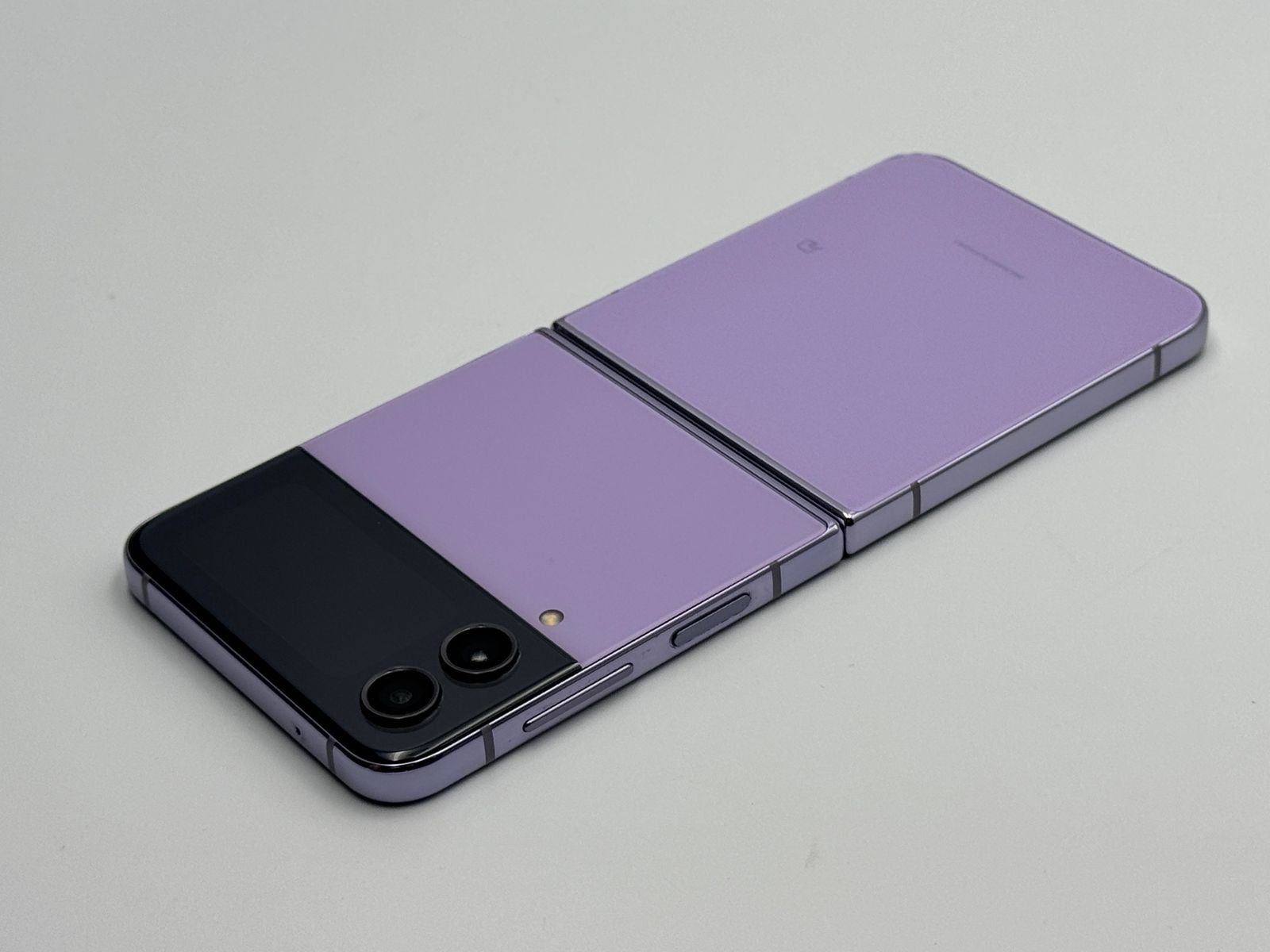 中古B】Galaxy Z Flip4 ボラパープル 128GB SIMフリー - メルカリ