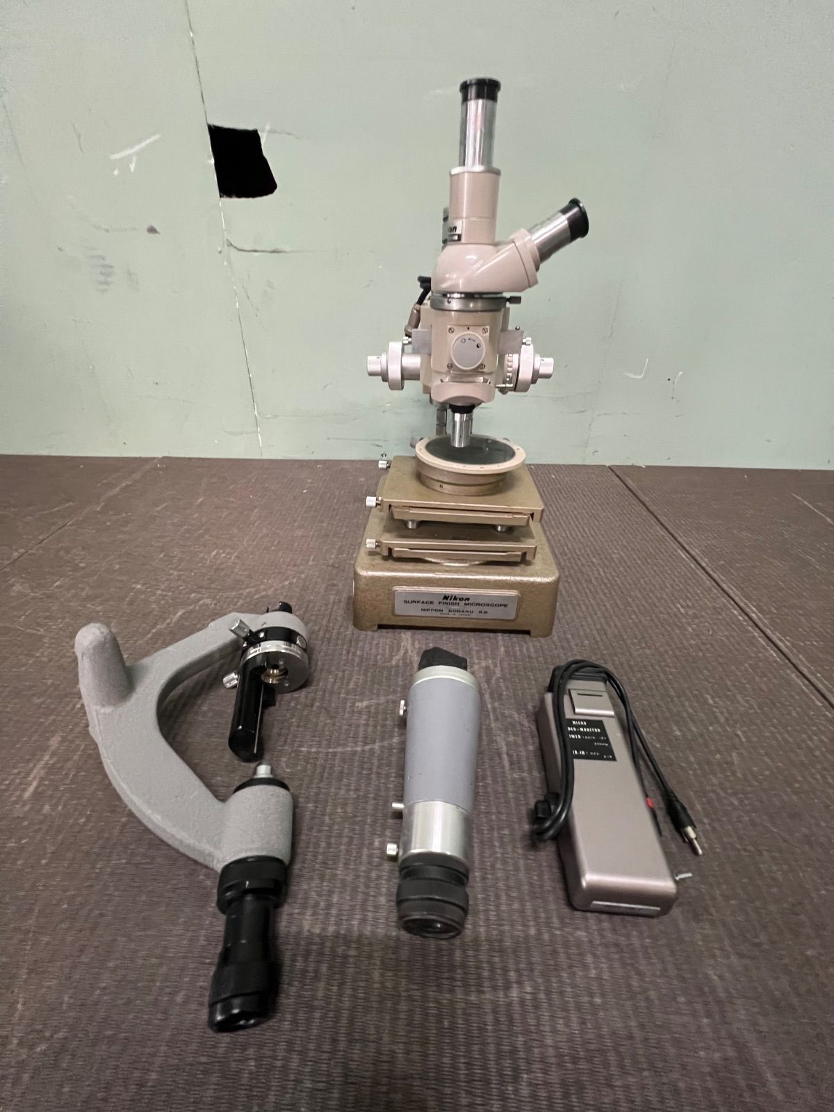 ⭐︎ Nikon ヴィンテージ 工業用 顕微鏡 表面検査機器 付属品付 KOGAKU ミクロm