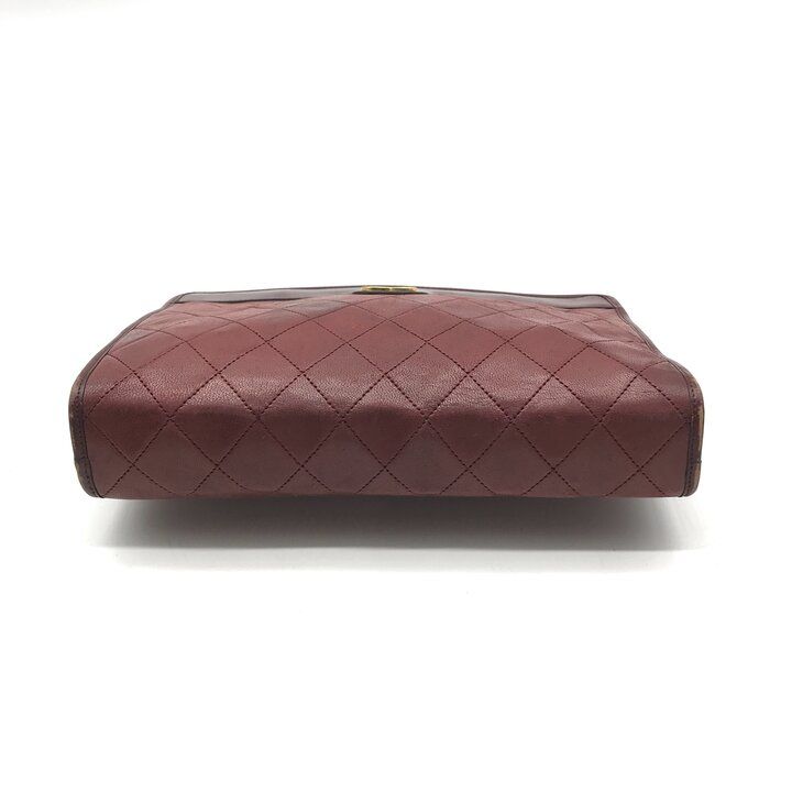 CHANEL シャネル ココマーク マトラッセ ラムスキン ハンド クラッチ