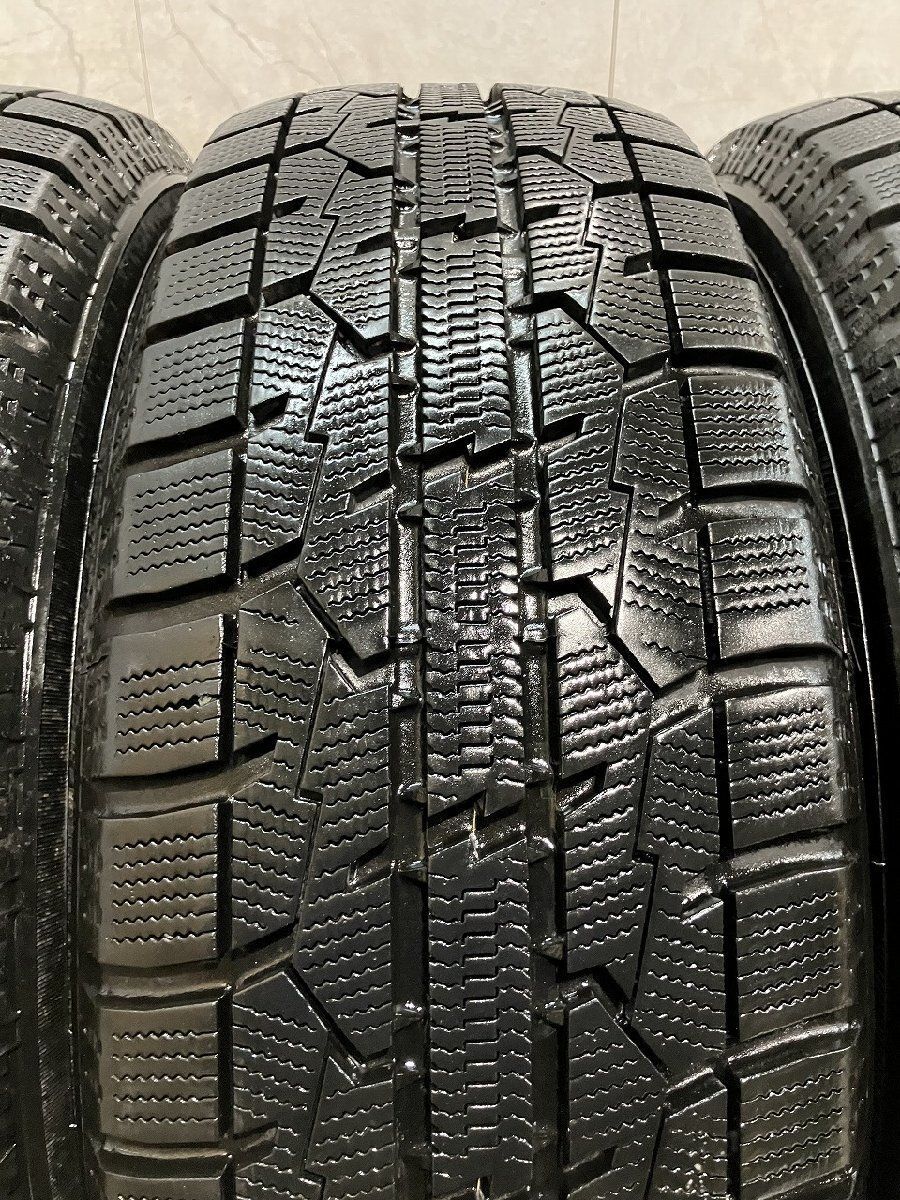 TOYO OBSERVE GARIT GIZ 195/65R15 15インチ スタッドレス 4本 22年製 バリ溝 プリウス アリオン プレミオ ノア アイシス等　(KTD739) クレジットカード QRコード決済可能 TOYO OBSERVE GARIT GIZ 195/65R15 15インチ スタッドレス 4本 22年製
