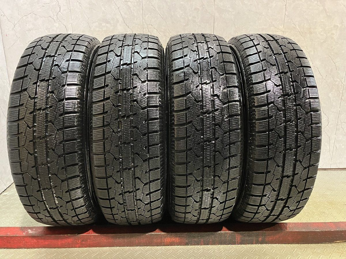 TOYO OBSERVE GIZ2 195/65R15 15インチ スタッドレス 4本 22年製 バリ溝 アイシス アリオン アルテッツァ オーリス プリウス等　(VTM103) TOYO OBSERVE GARIT GIZ 195/65R15 15インチ スタッドレス 4本 22年製