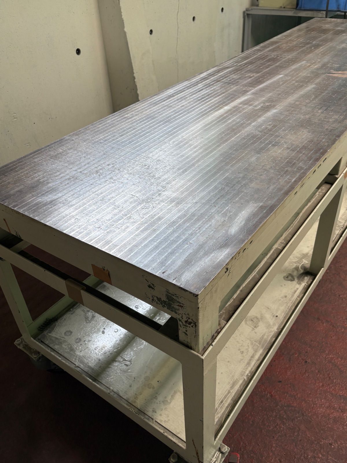 プレーナー仕上げ 定盤 2350×680×765 大型 鋳物定盤 作業台 精密加工 