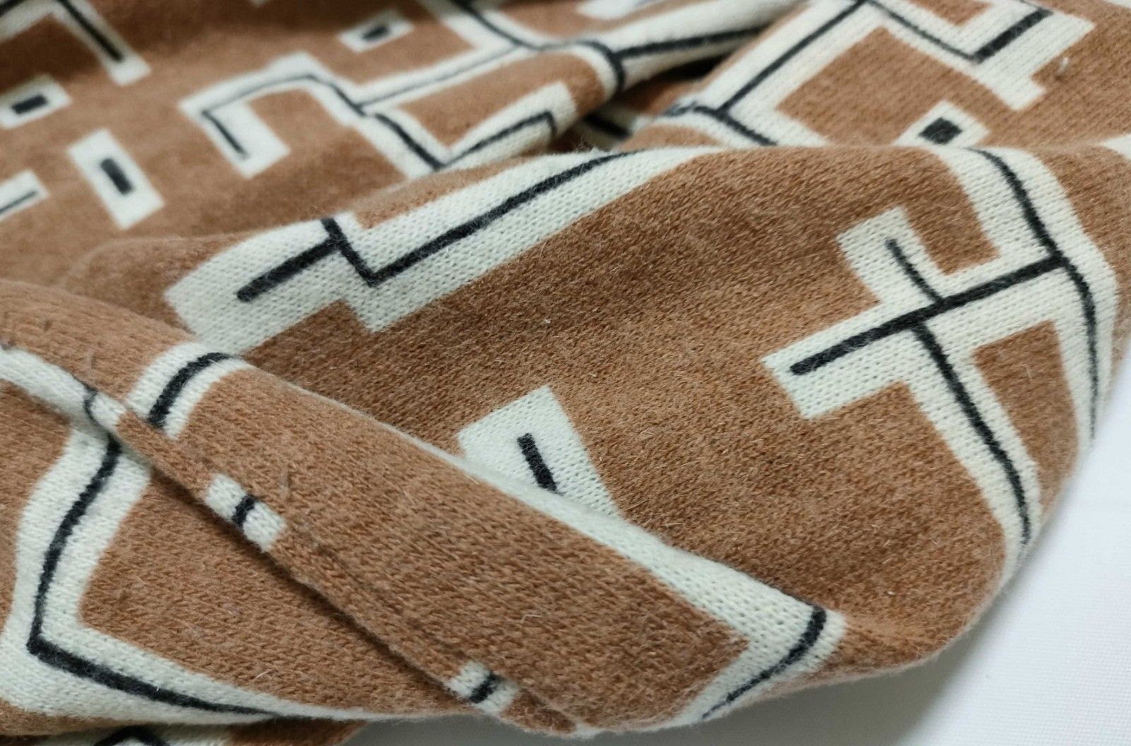 フェンディ FENDI カーディガン ジャケット 総柄 ズッカ風 ロゴ ニット