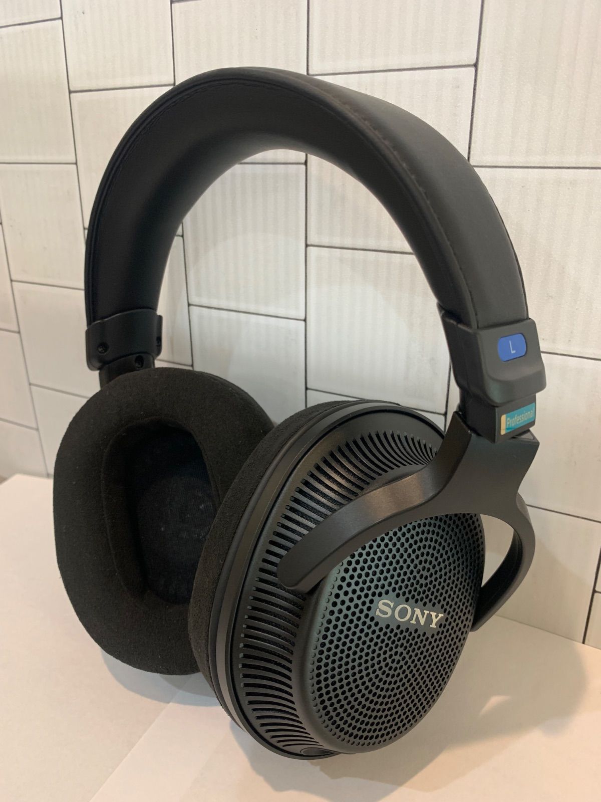 M-6 SONY ステレオヘッドホン　MDR-MV1