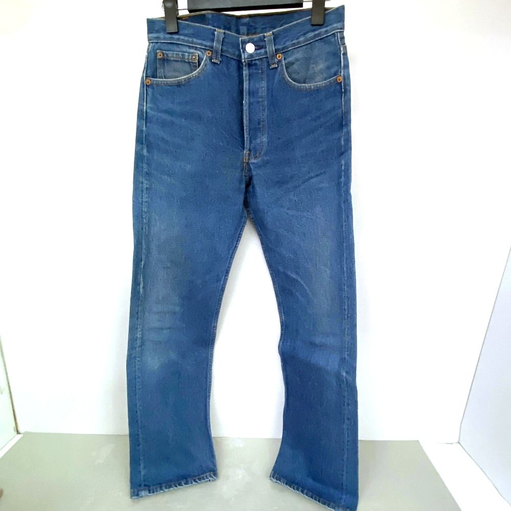 03w25772 Levi