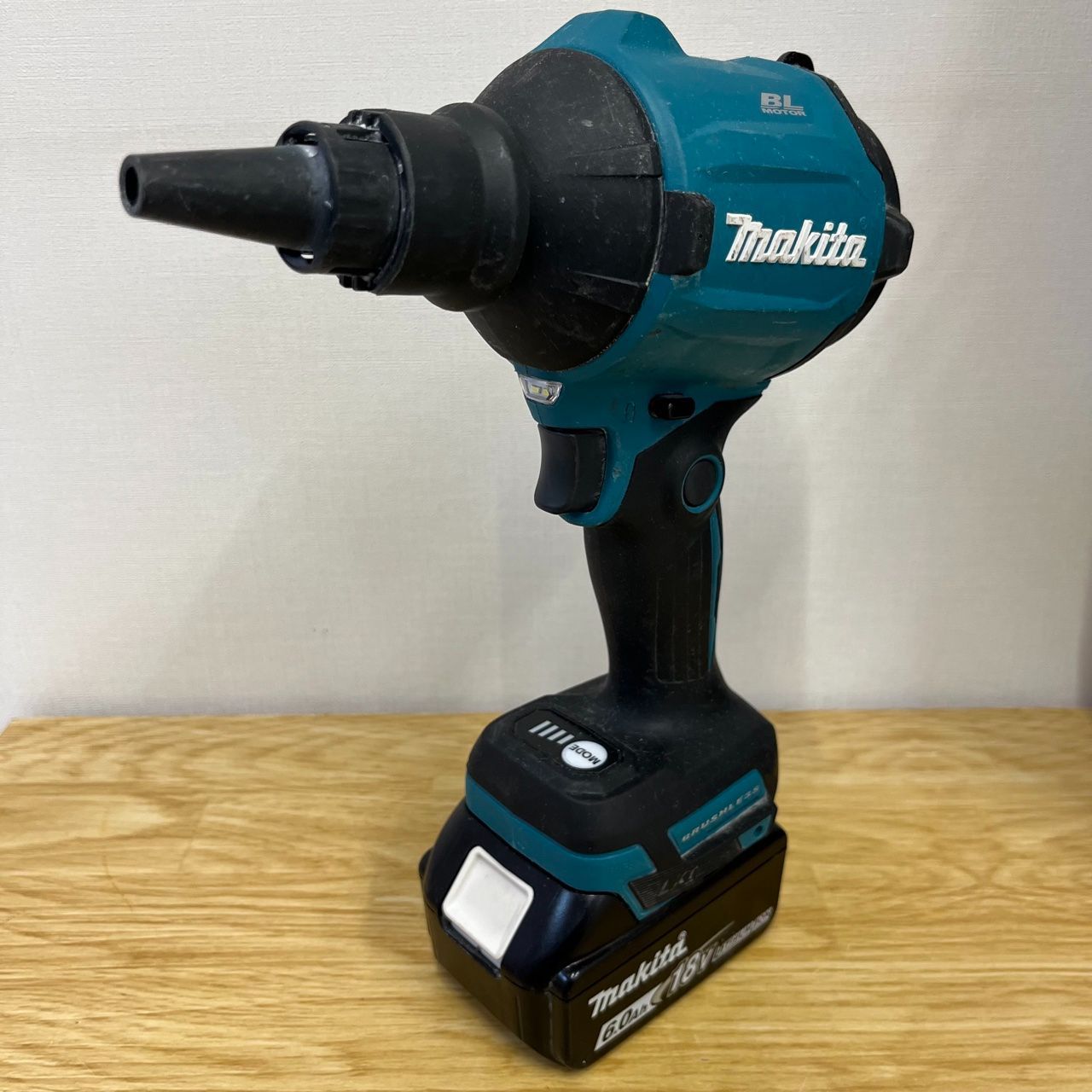 ■マキタ Makita AS180D 充電式エアダスタ 18Vバッテリー付き A26-1446