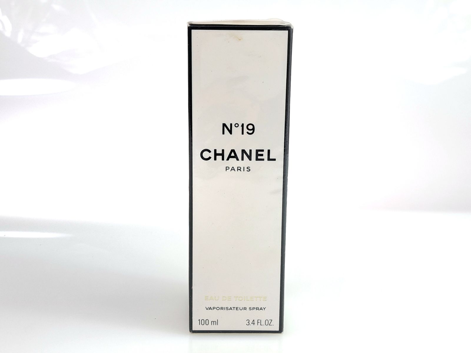 未使用 フィルム未開封 シャネル CHANEL No.19 オードトワレ スプレー