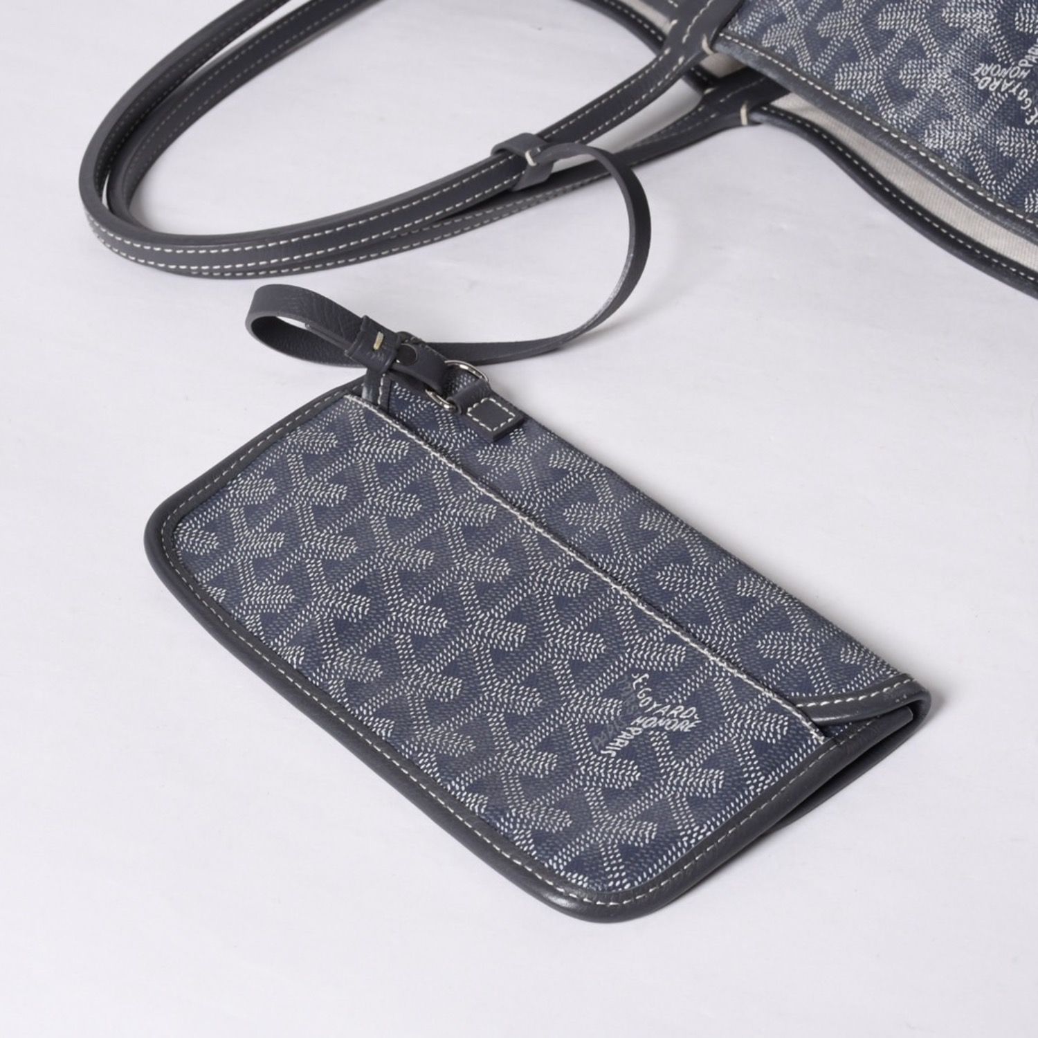 GOYARD ゴヤール サンルイPM ゴヤールディンキャンバス カーフ グレー 