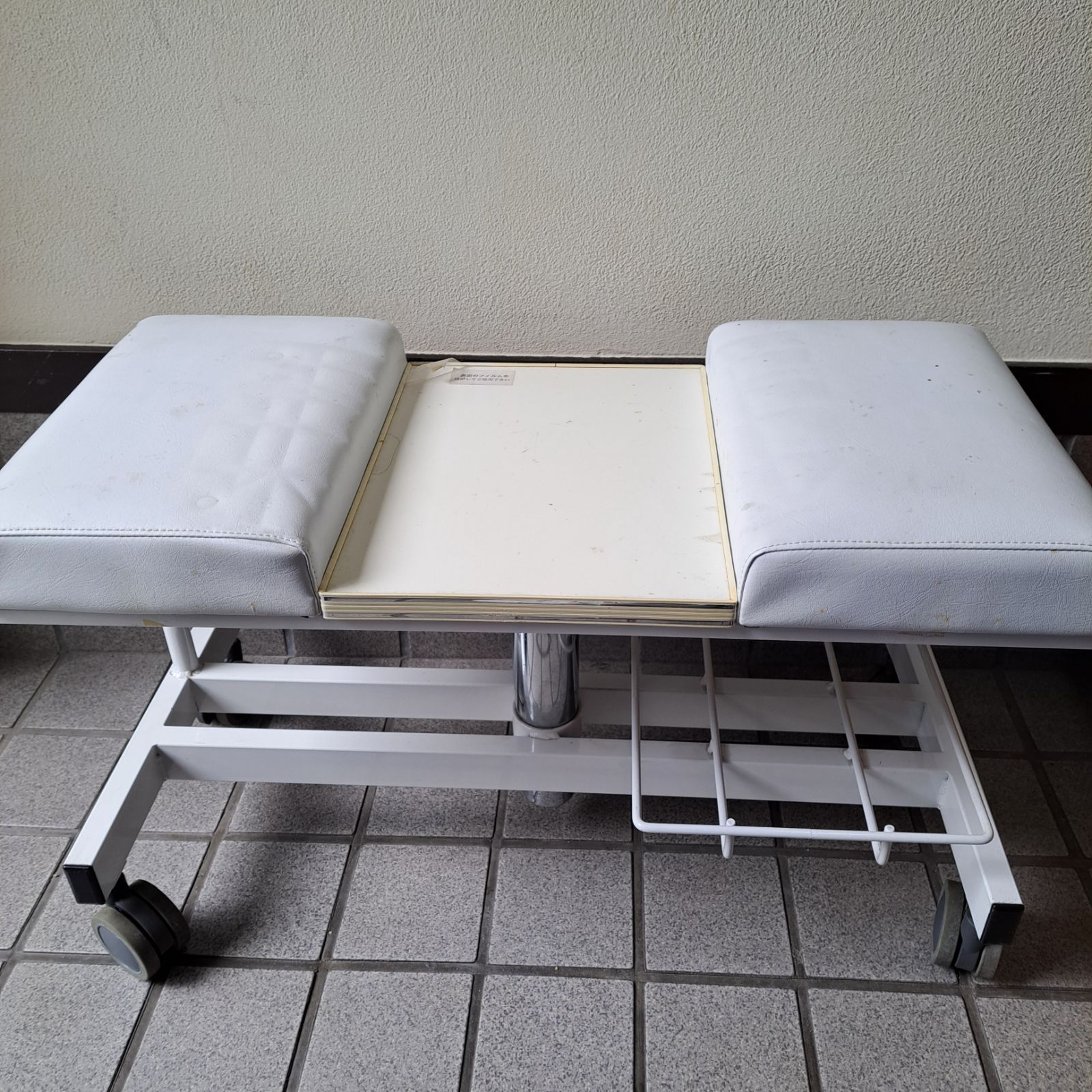 フットネイル用 オットマン CB811 中古品 - メルカリ