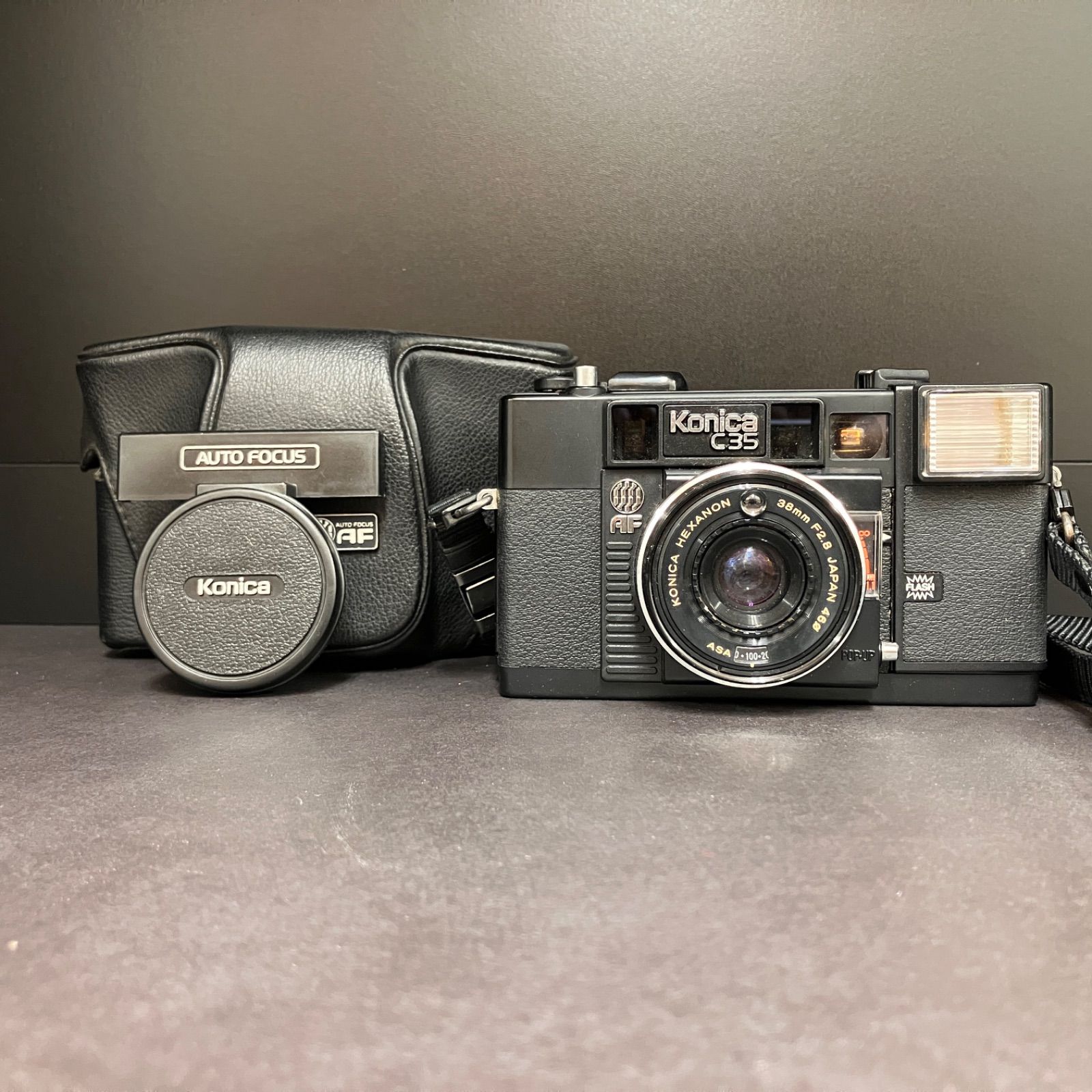 Konica コニカ C35 フィルムカメラ 動作品 レトロ ヴィンテージ レトロジャンク】KONICA C35 フィルムカメラ 本体・純正ケース付 動作