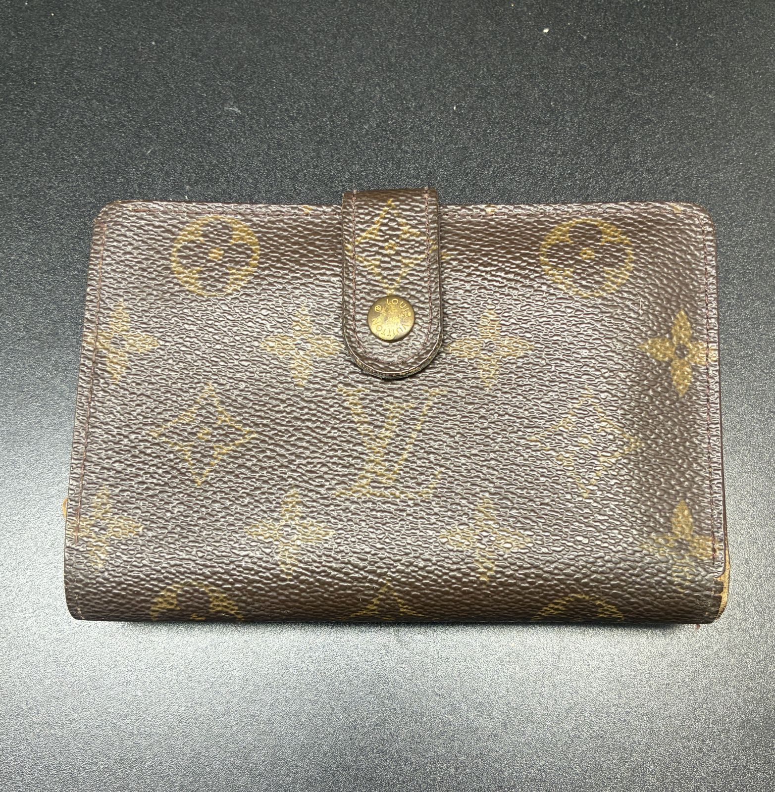 ルイヴィトン モノグラム ヴィエノワ 二つ折り財布 B26041934