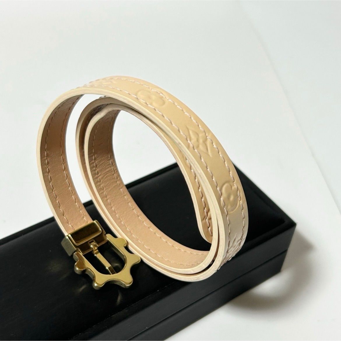 LOUIS VUITTON ルイヴィトン M91402 ヴェルニ ブラスレ・トリプル