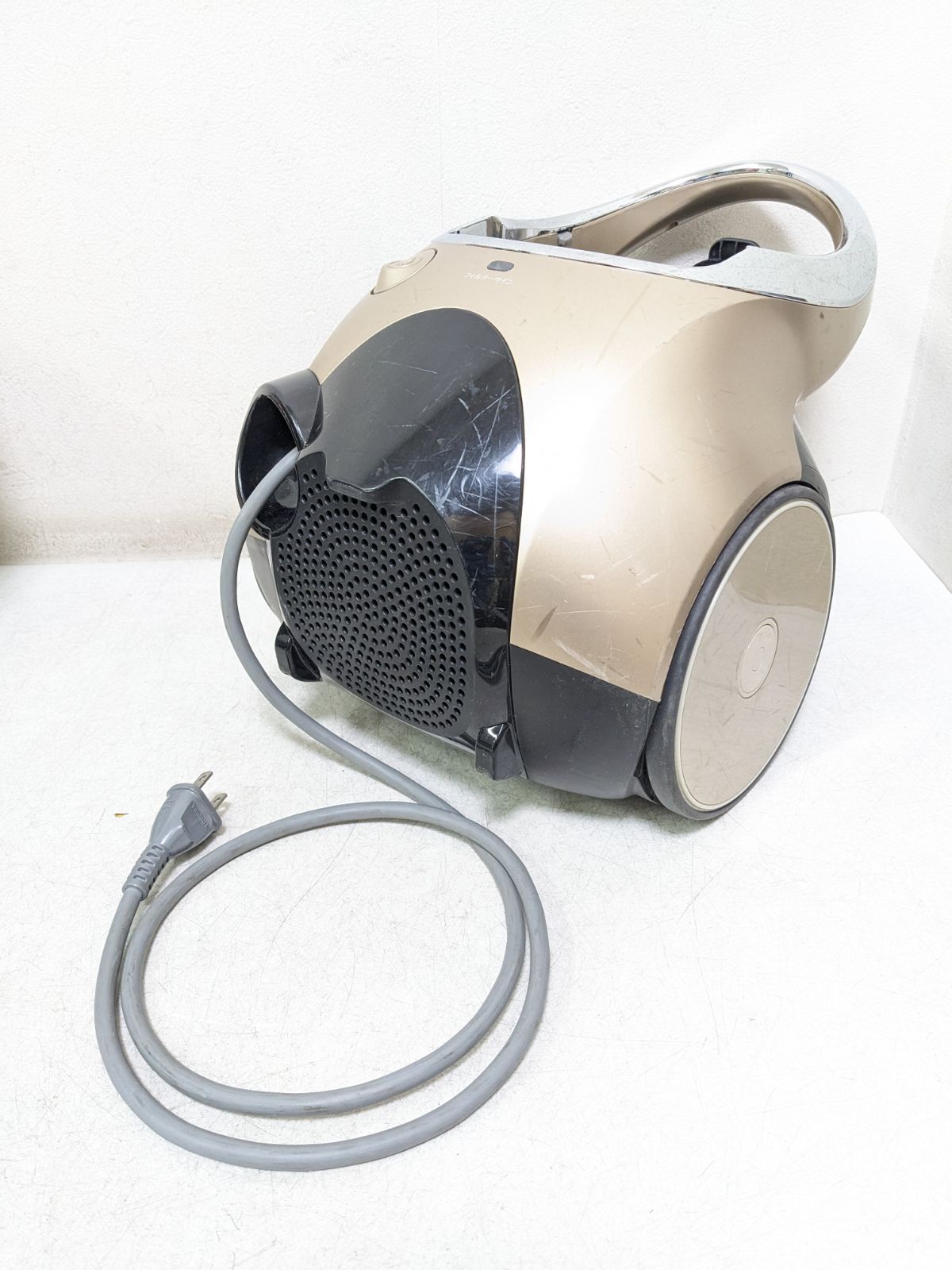 東芝　VCJ2000　サイクロン式クリーナー　リユース（中古）品 Toshiba VC-J2000 サイクロン掃除機 - メルカリ