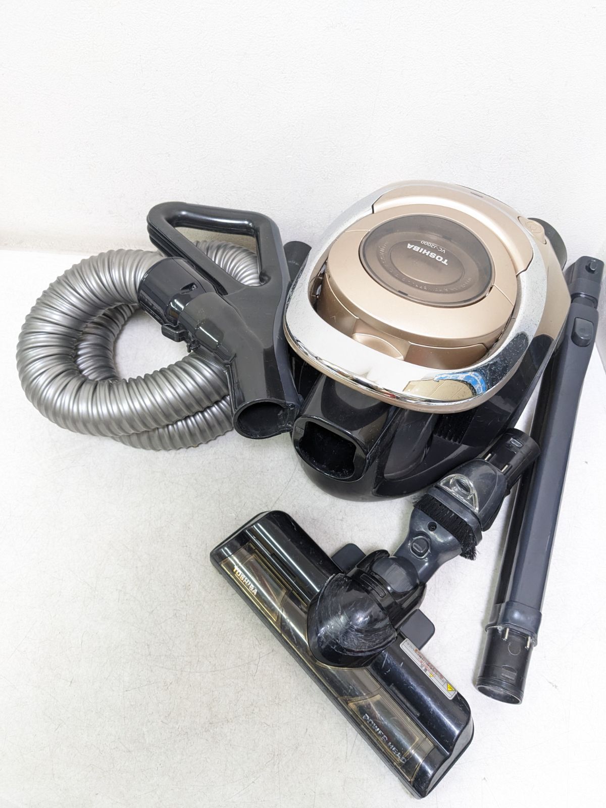 TOSHIBA 東芝 VC-J2000-N サイクロン式掃除機 2013年製 TOSHIBA 東芝 VC-J2000-N サイクロン式掃除機 2013年製 - メルカリ