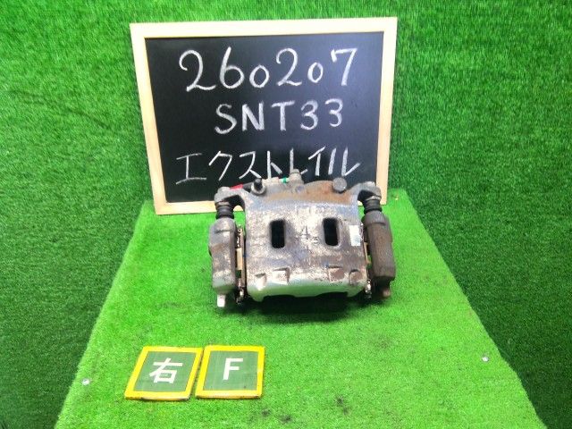 【中古】エクストレイル 6AA-SNT33 右フロントキャリパー 41001-5MT0A 自社品番260207 QAB