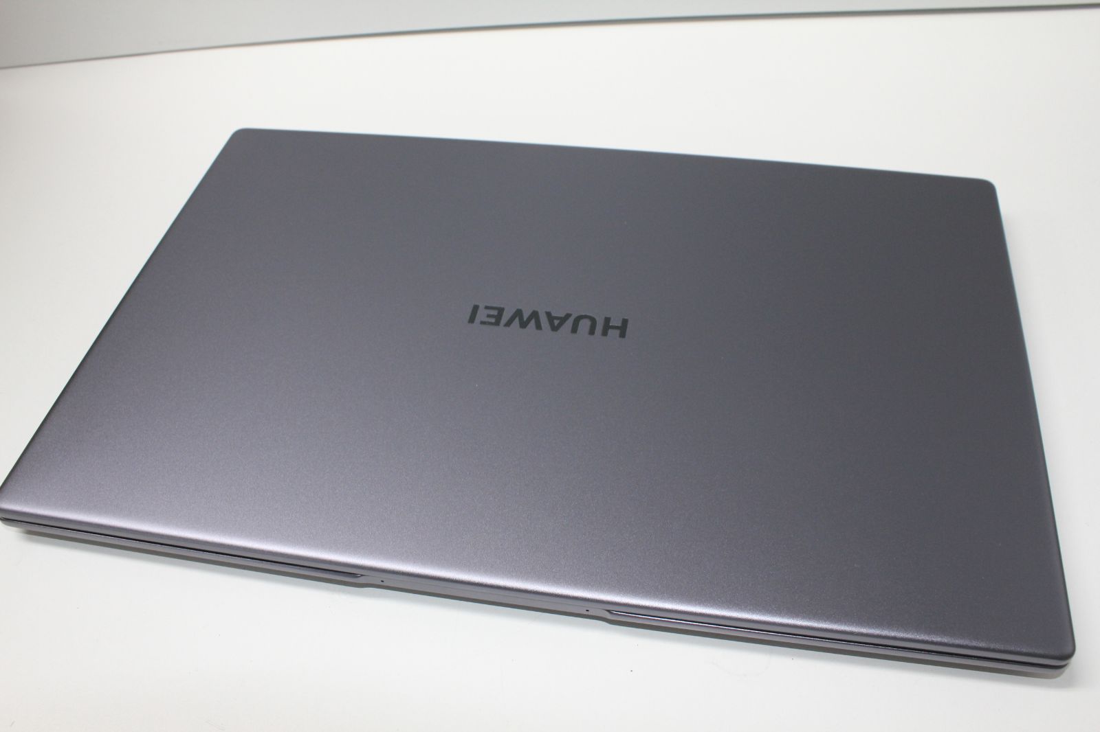 中古ノートPC】HUAWEI〈MetsBook D15〉Intel Core i3/SSD256GB/メモリ 