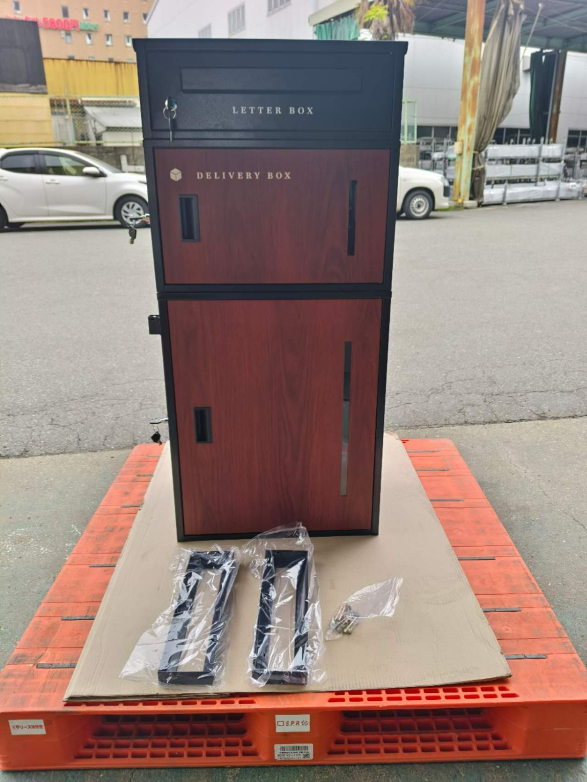 「訳あり品」7life宅配ボックスABC段ブラック 置き配ボックス 防水 戸建て 一戸建て用 屋外用 複数投函 ワンプッシュ施錠 簡単設置 シンプル おしゃれ 北欧 木目 ブラック