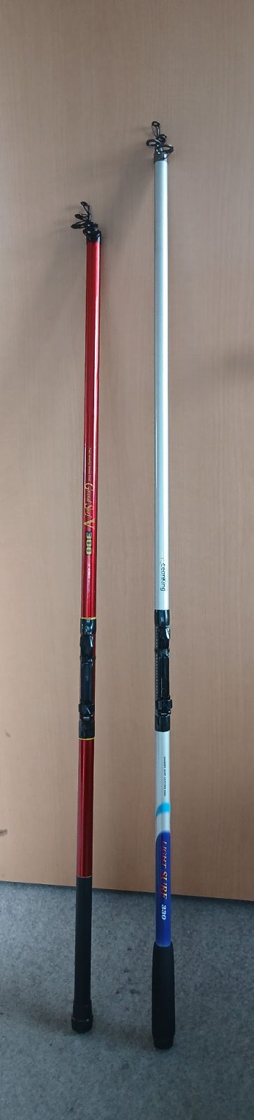 釣り竿　赤とシルバー　２セット（中古）