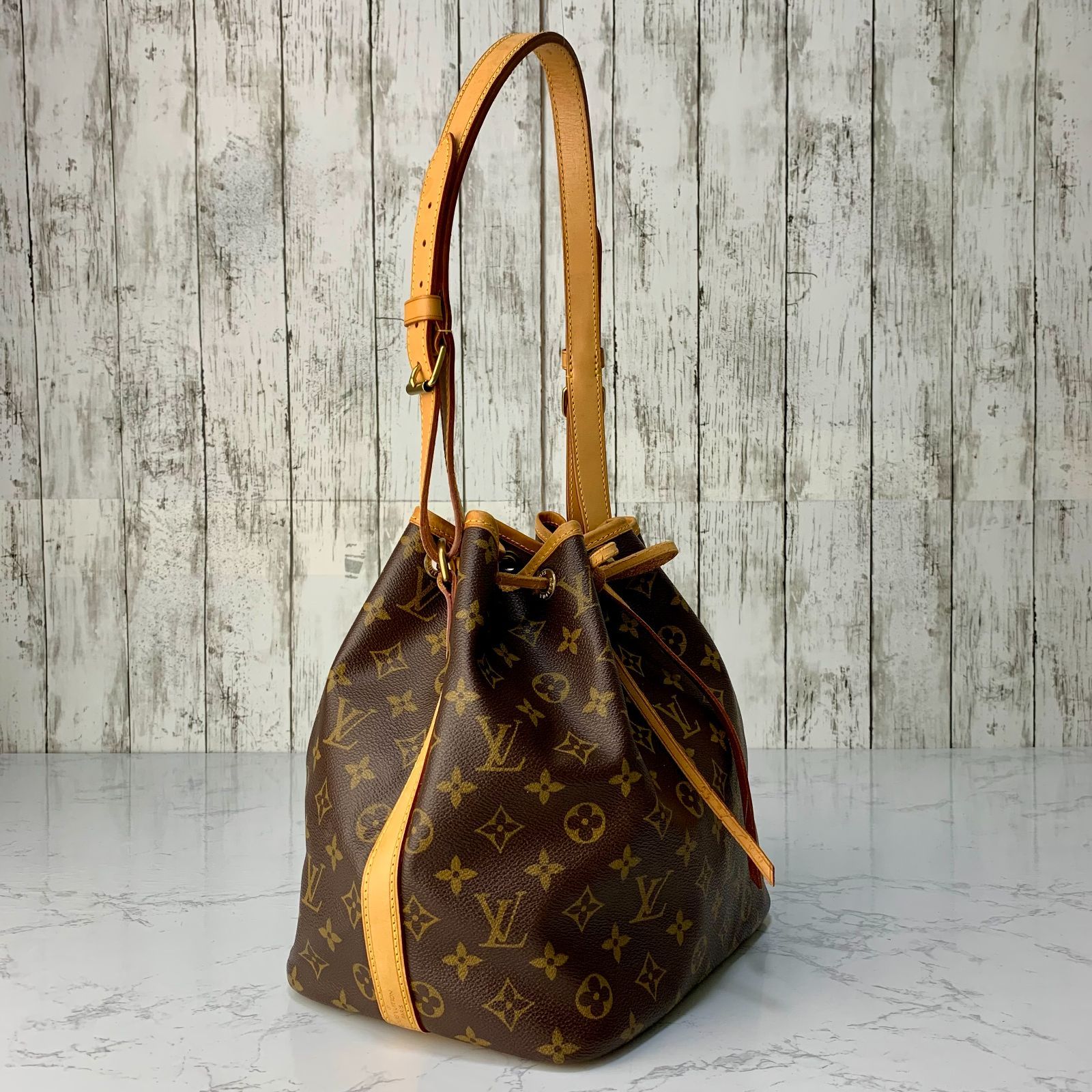 LOUIS VUITTON プチノエ モノグラム ショルダーバッグ 【状態ランク:S