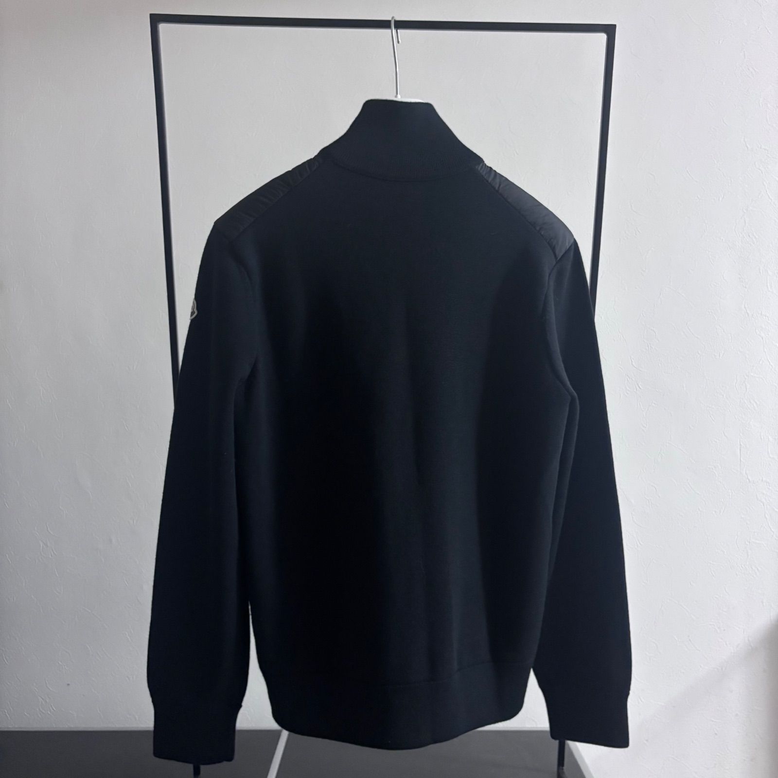 モンクレール MONCLER☆2023〜2024秋冬☆定番ハイブリッドダウンニット