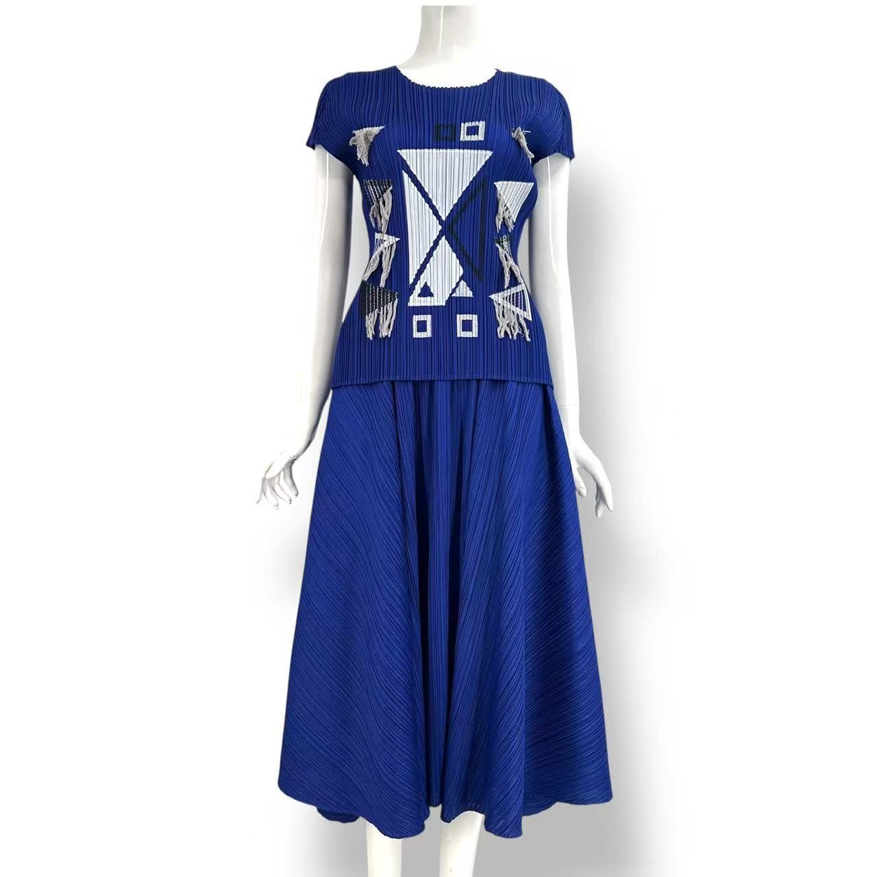 極美品 PLEATS PLEASE BASICS トップス BASICS – ISSEY MIYAKE ONLINE STORE