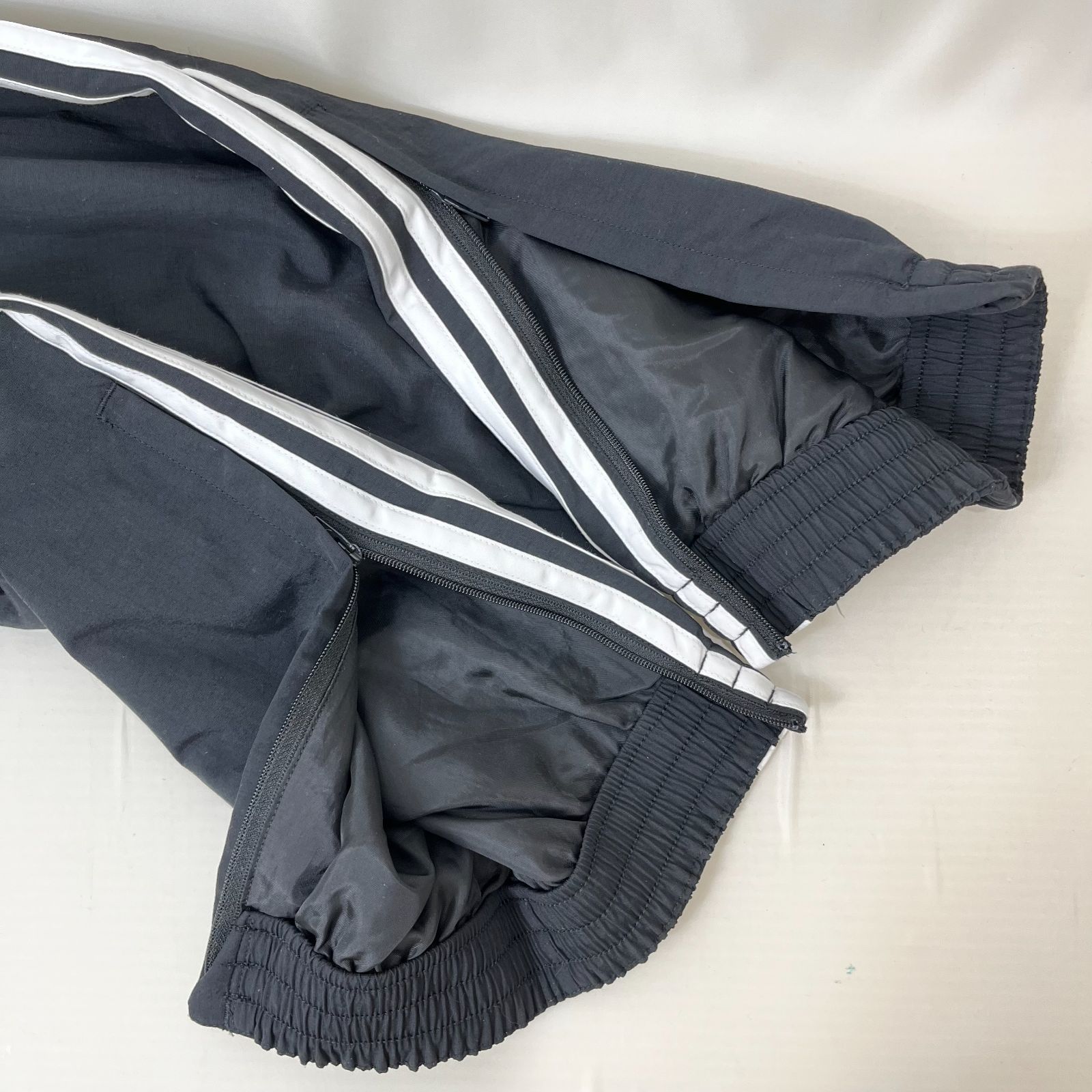 adidas アディダス L BLACK IT2501 ウーブン ファイヤーバード 