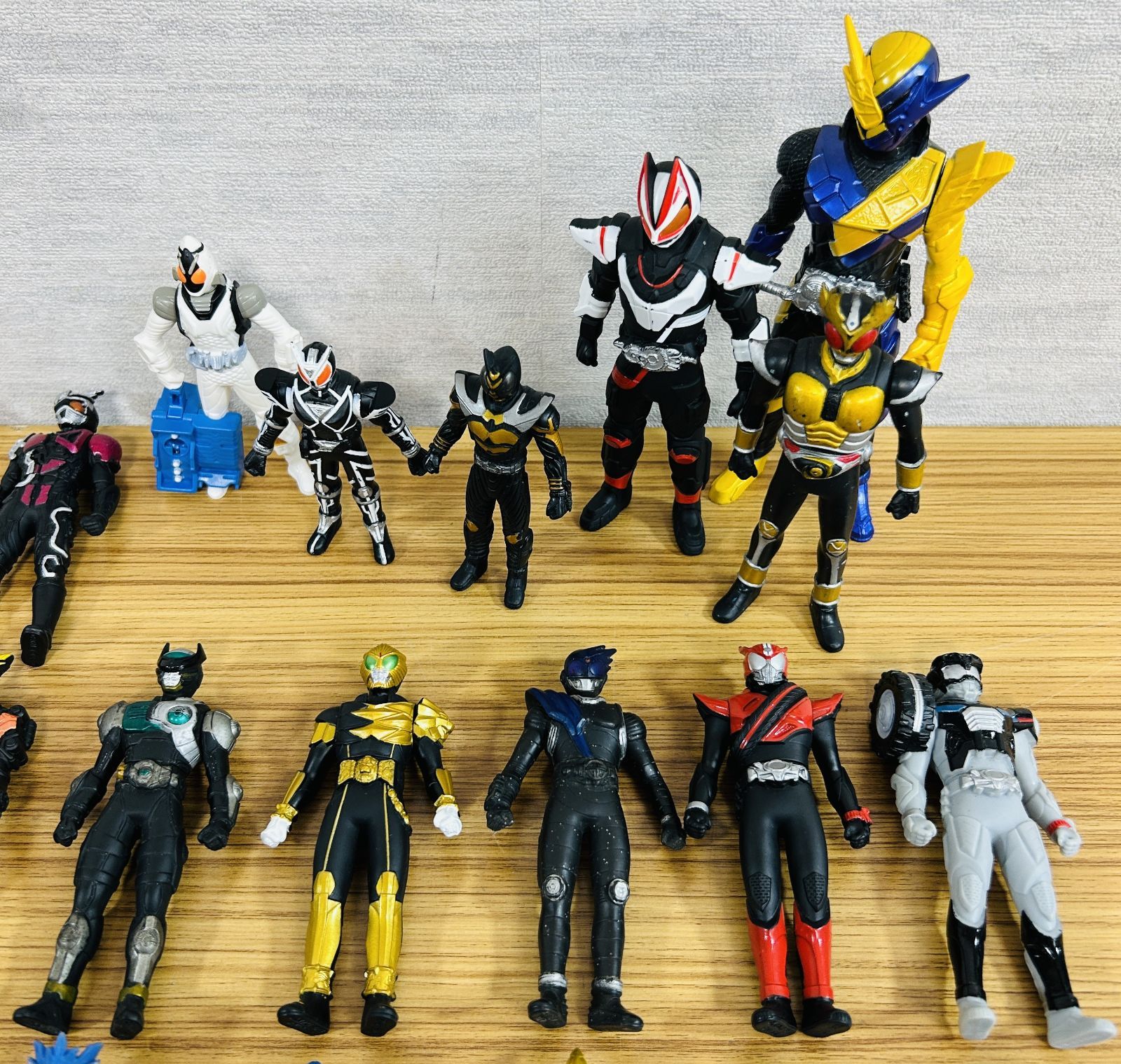 現状品】BANDAI ソフビヒーロー 仮面ライダー 多種シリーズ 大量50体