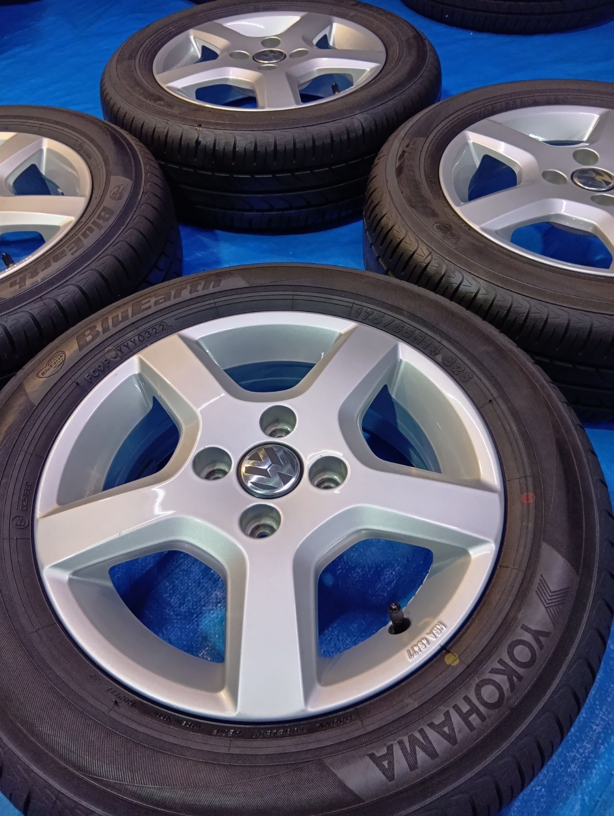 175/65R14 UP! フォルクスワーゲン サマータイヤ タイヤホイールset 