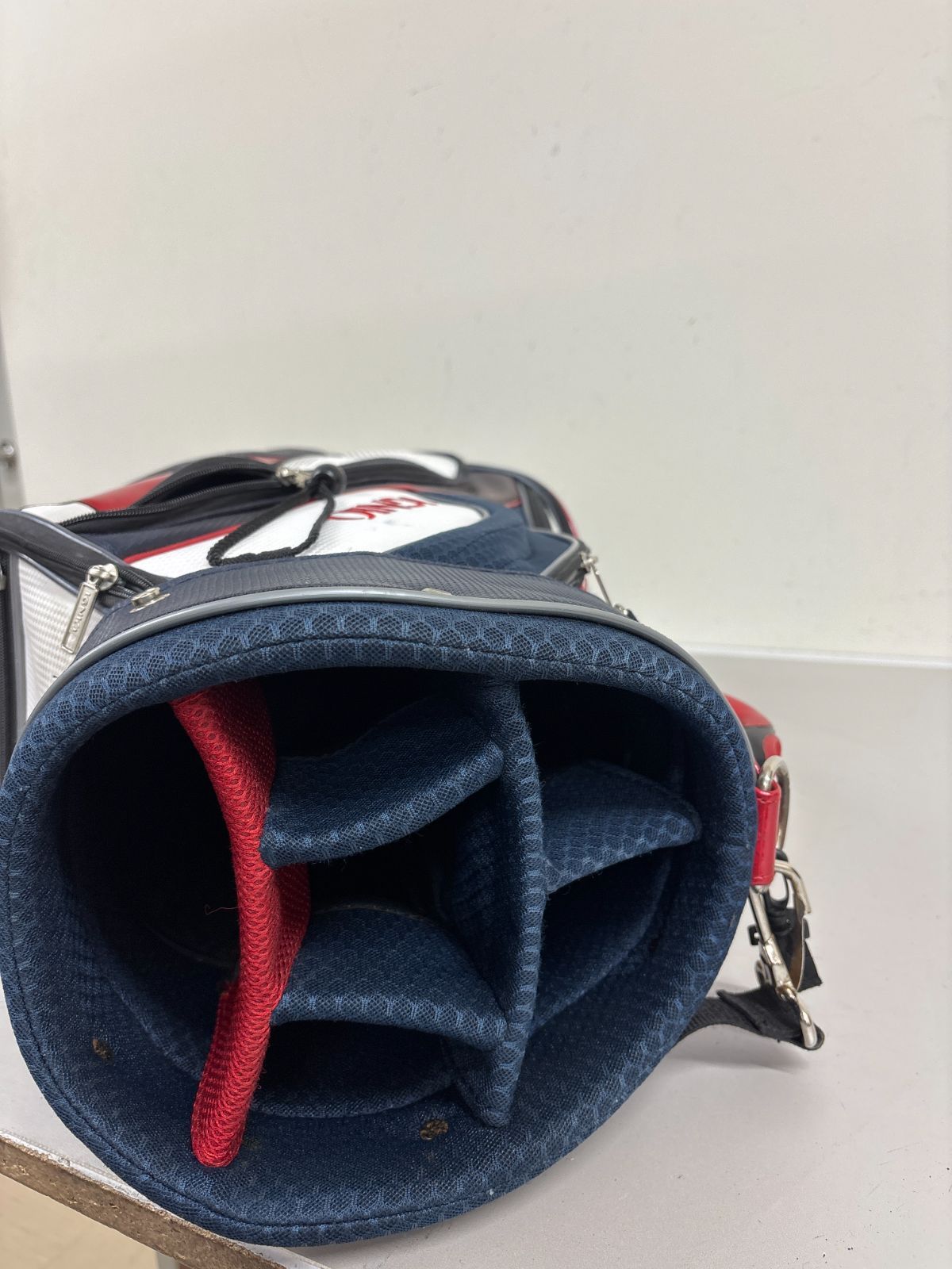 IGNIO キャディバッグ 9型 フード付き ネイビー ゴルフバッグ 中古 美品 IGNIO（イグニオ） キャディバッグ 9型 IG-0B1000CB 47.5インチ対応