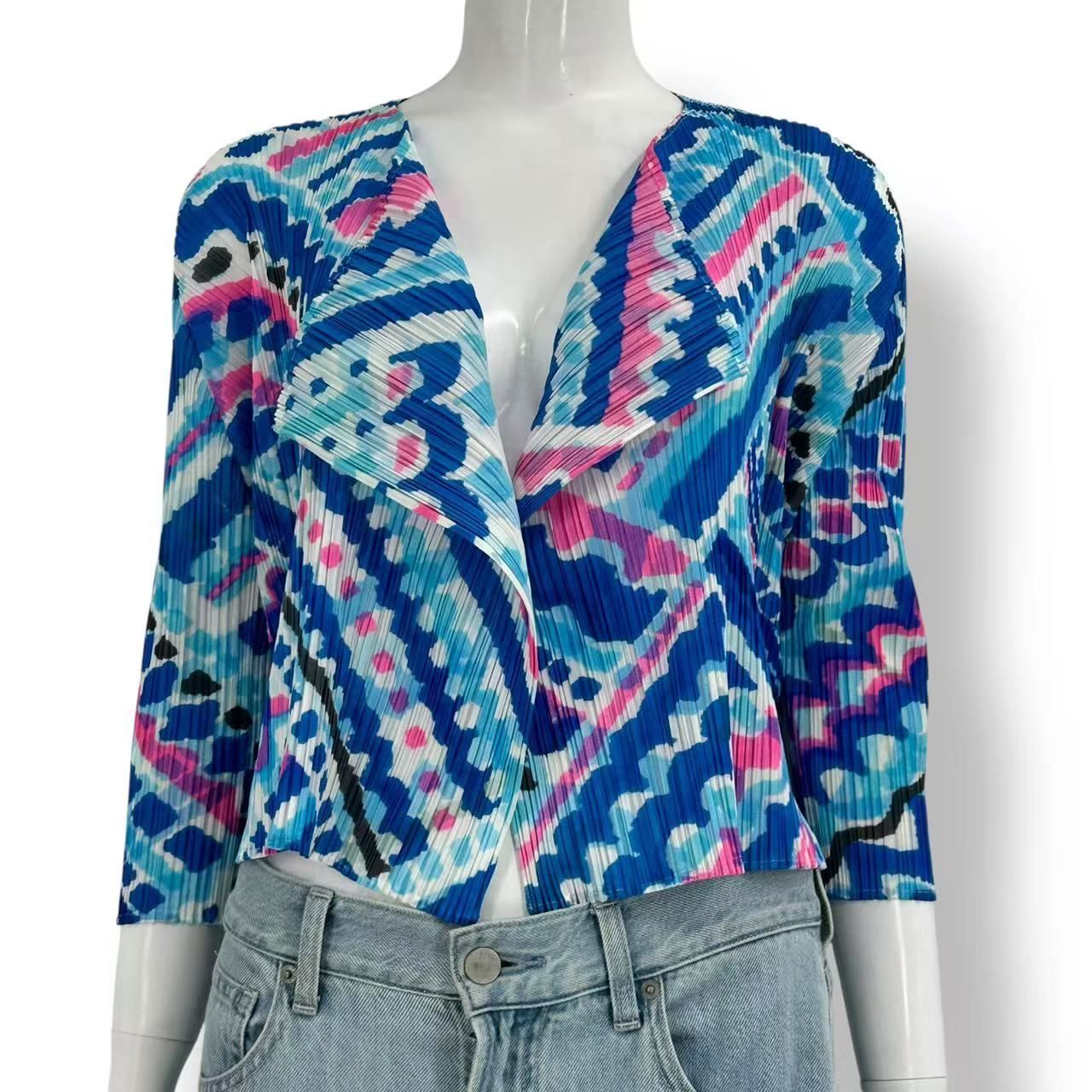 新品同様 ISSEY MIYAKE イッセイミヤケ PLEATS PLEASE プリーツ