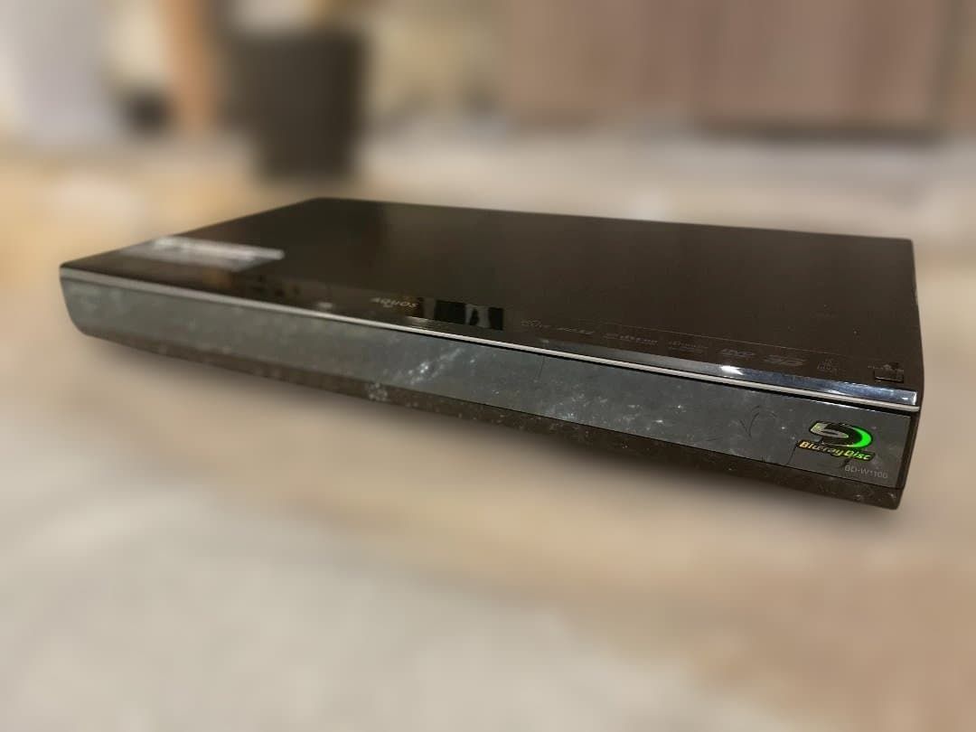 SHARP/AQUOS ブルーレイ BD-W1100 極美品 2番組同時録画 3D対応 1TB
