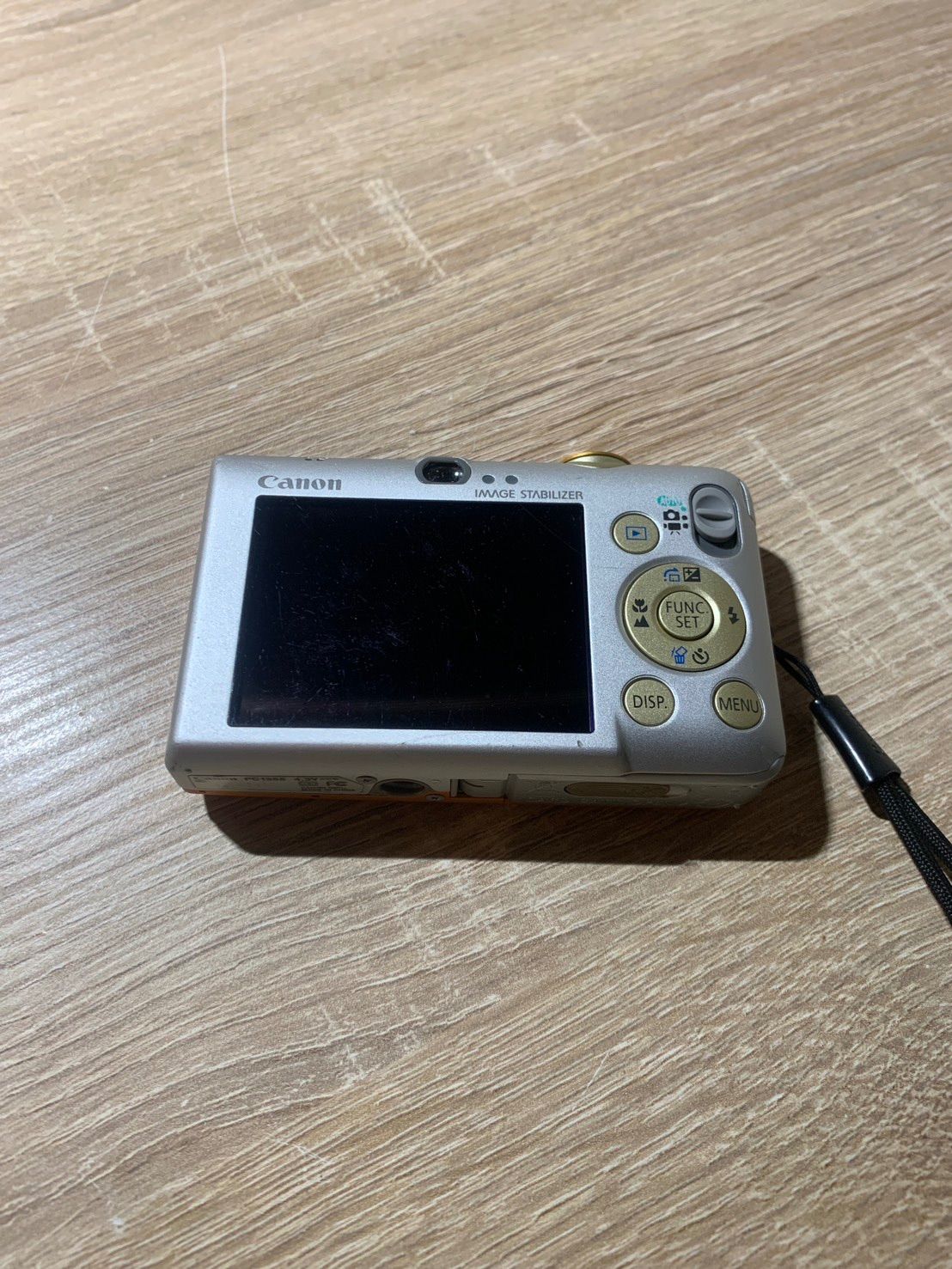 裕*様 ジャンク品　Canon IXY DIGITAL 110 IS 0048 Canon IXY DIGITAL 110 IS オレンジ デジカメ ジャンク品【ネ