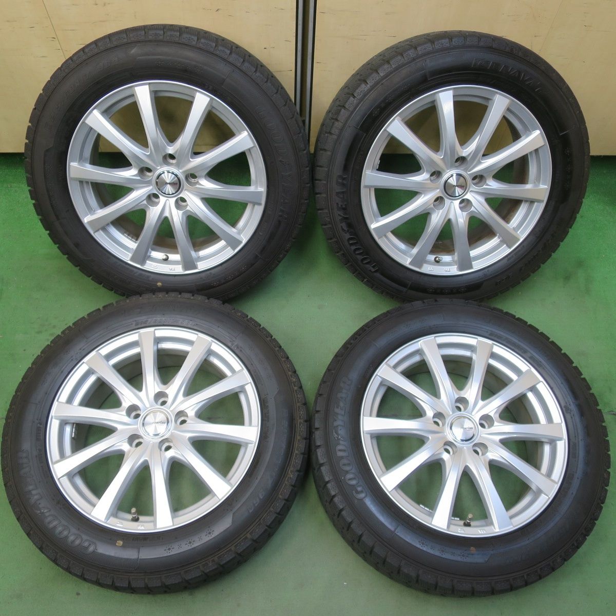 215/60R17  ravrion 7-17+47 5H114.3 17インチ スタッドレスアルミ 4本　22年 215/60R17 ravrion 7-17+47 5H114.3 17インチ スタッドレスアルミ 4本 22年