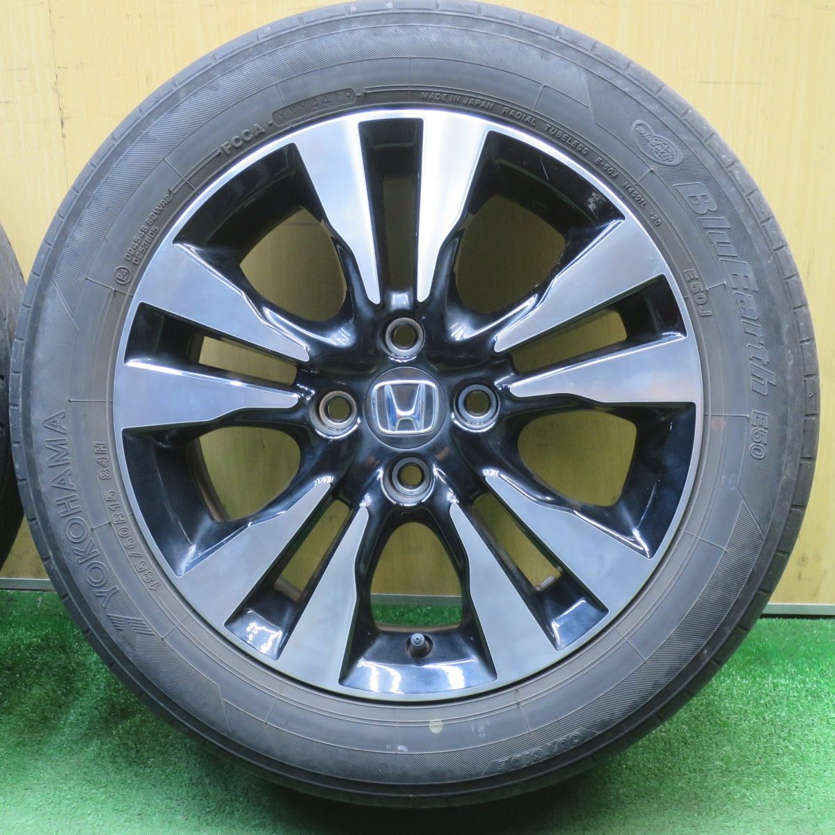 ホンダ フィット 純正 インサイト シャトル グレイス 185/60R15 PIRELLI（ピレリ） ホンダ フィット シャトル グレイス インサイト