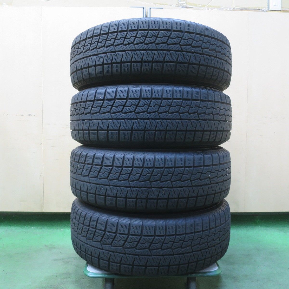 キレイ☆プリウス 等 195/65R15 スタッドレス ヨコハマ アイスガード