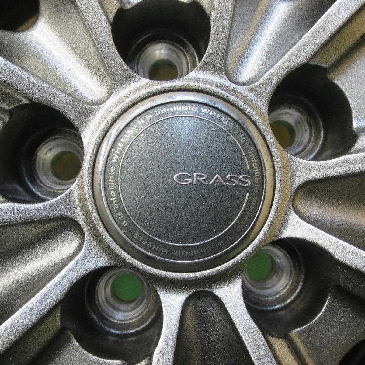 キレイ☆プリウス 等 195/65R15 スタッドレス ヨコハマ アイスガード 