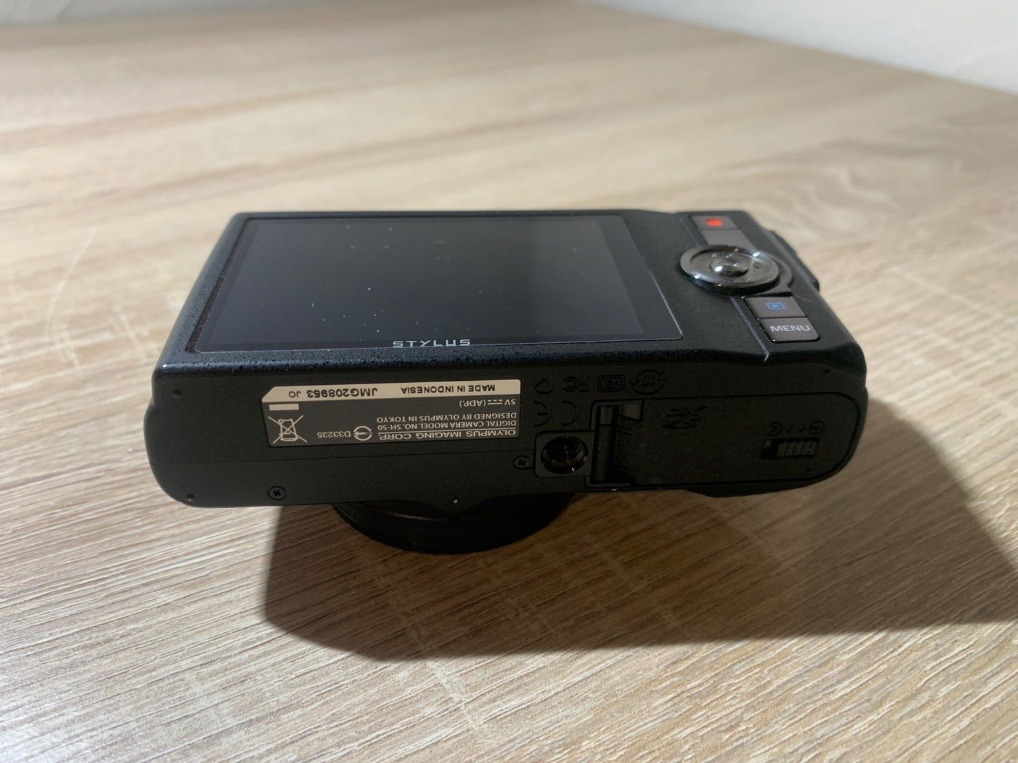 0038 OLYMPUS STYLUS SH-50 ブラック デジカメ 動作確認済み 美品【ネ