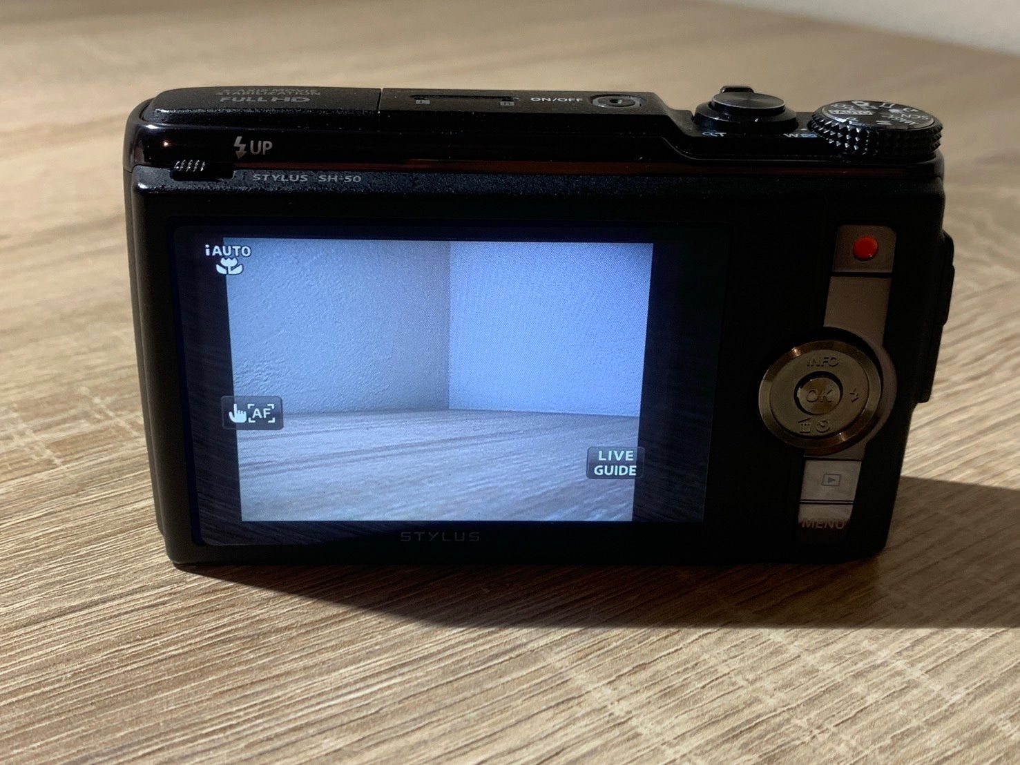 0038 OLYMPUS STYLUS SH-50 ブラック デジカメ 動作確認済み 美品【ネ
