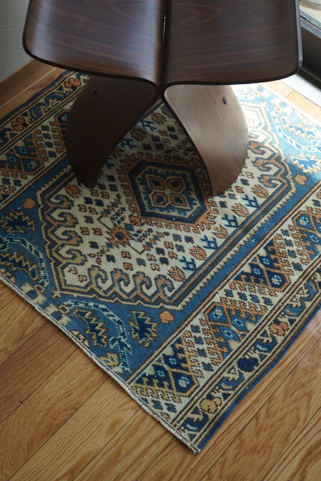 ヴィンテージラグ トルコ ウシャク ブルー 1960年代 73 × 68.5 cm No