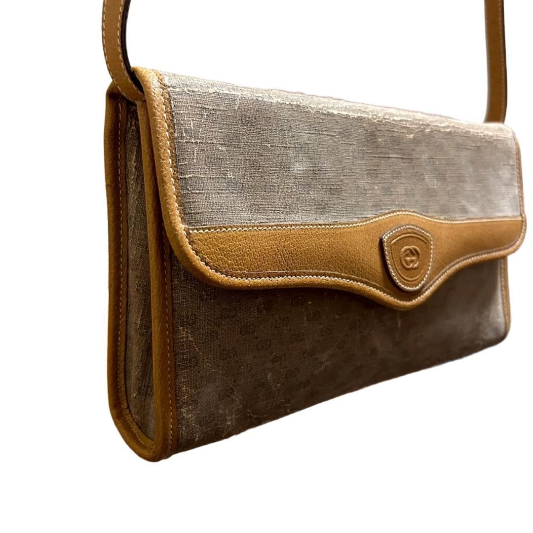 GUCCI グッチ ヴィンテージ ショルダーバッグ スエード - メルカリ